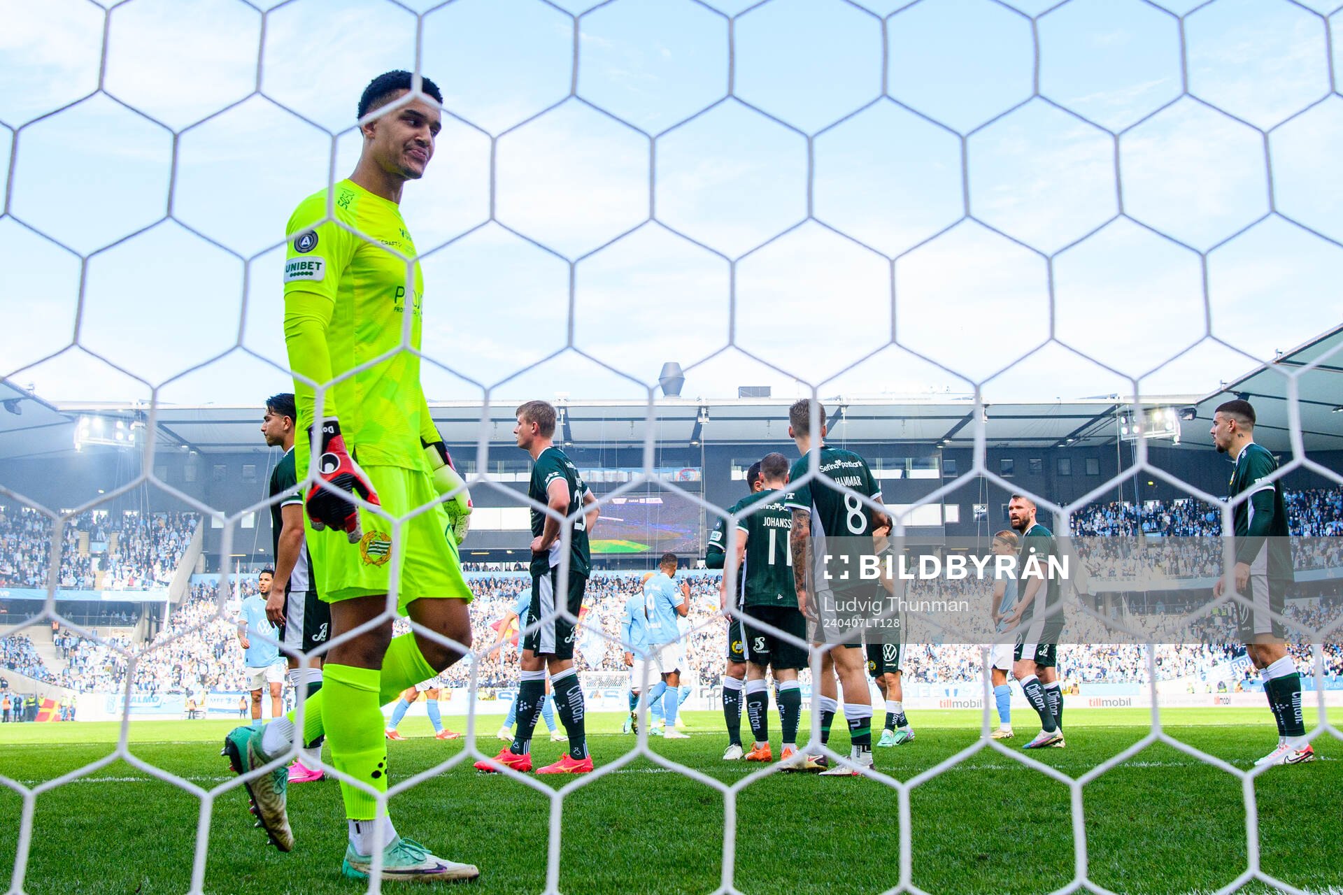 Hammarbys målvakt Oliver Dovin
