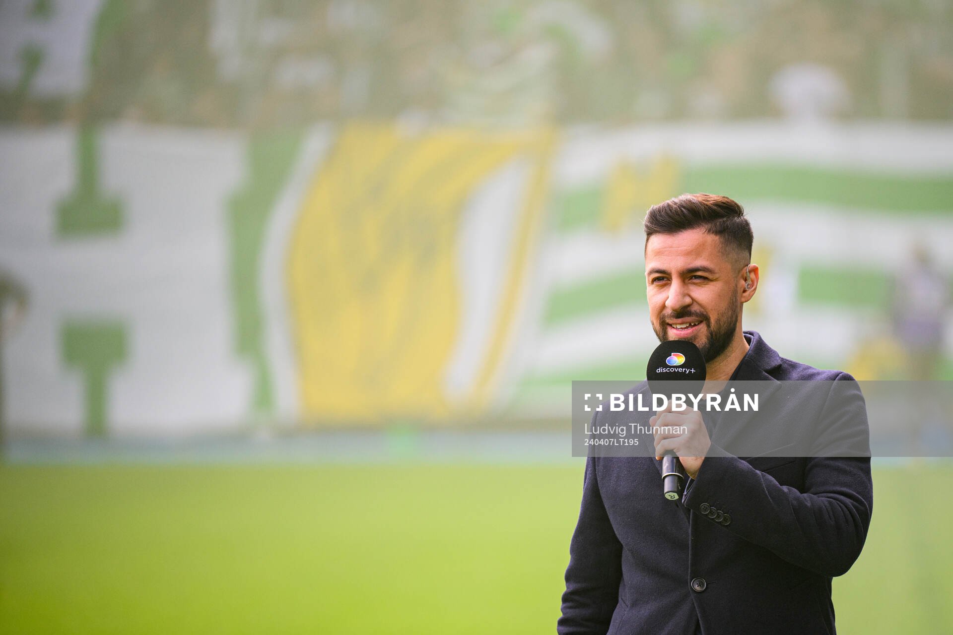 Discoverys reporter Diljen Otlu inför fotbollsmatchen i Allsvenskan mellan Malmö FF och Hammarby den 7 april 2024 i Malmö. 