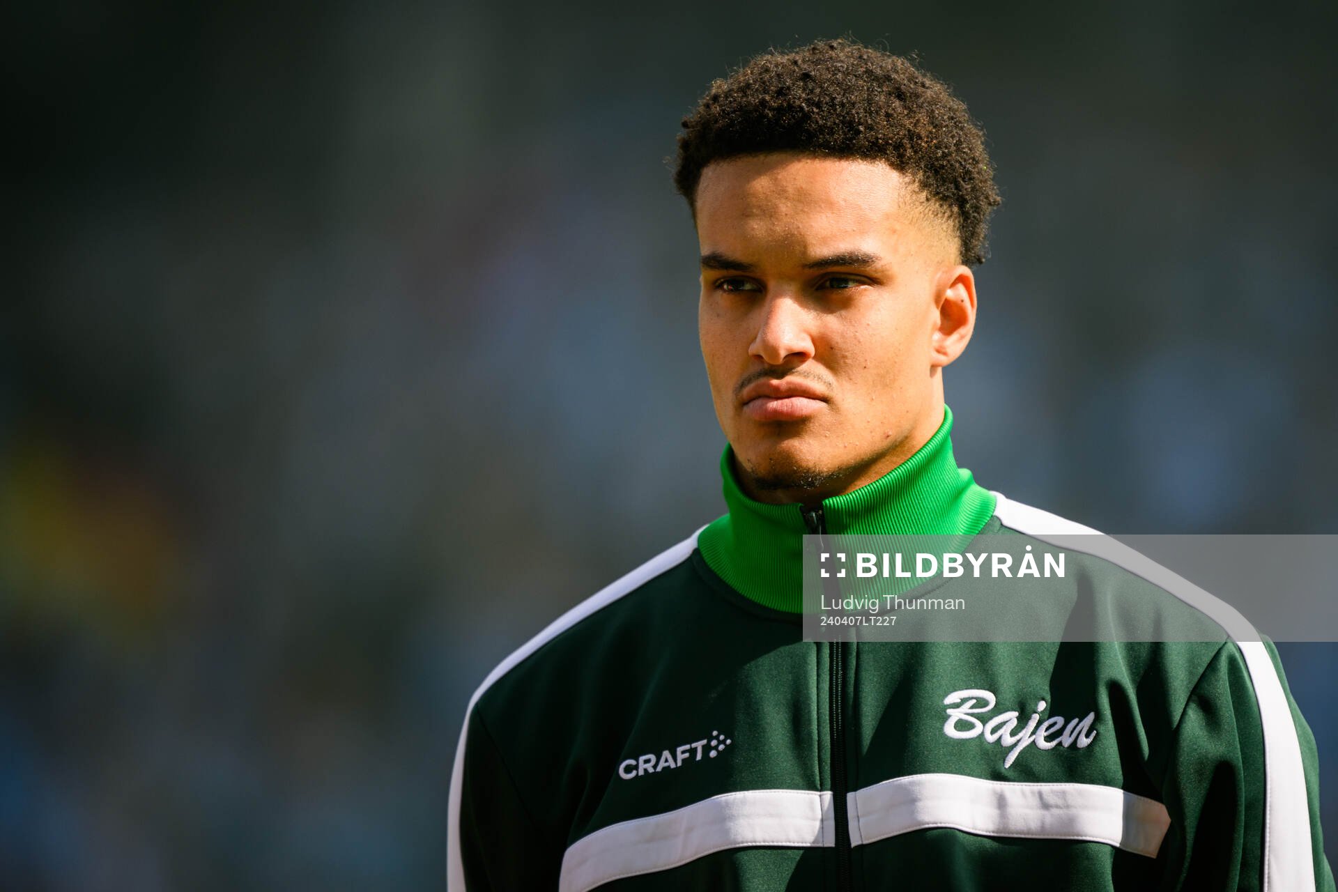 Hammarbys målvakt Oliver Dovininför fotbollsmatchen i