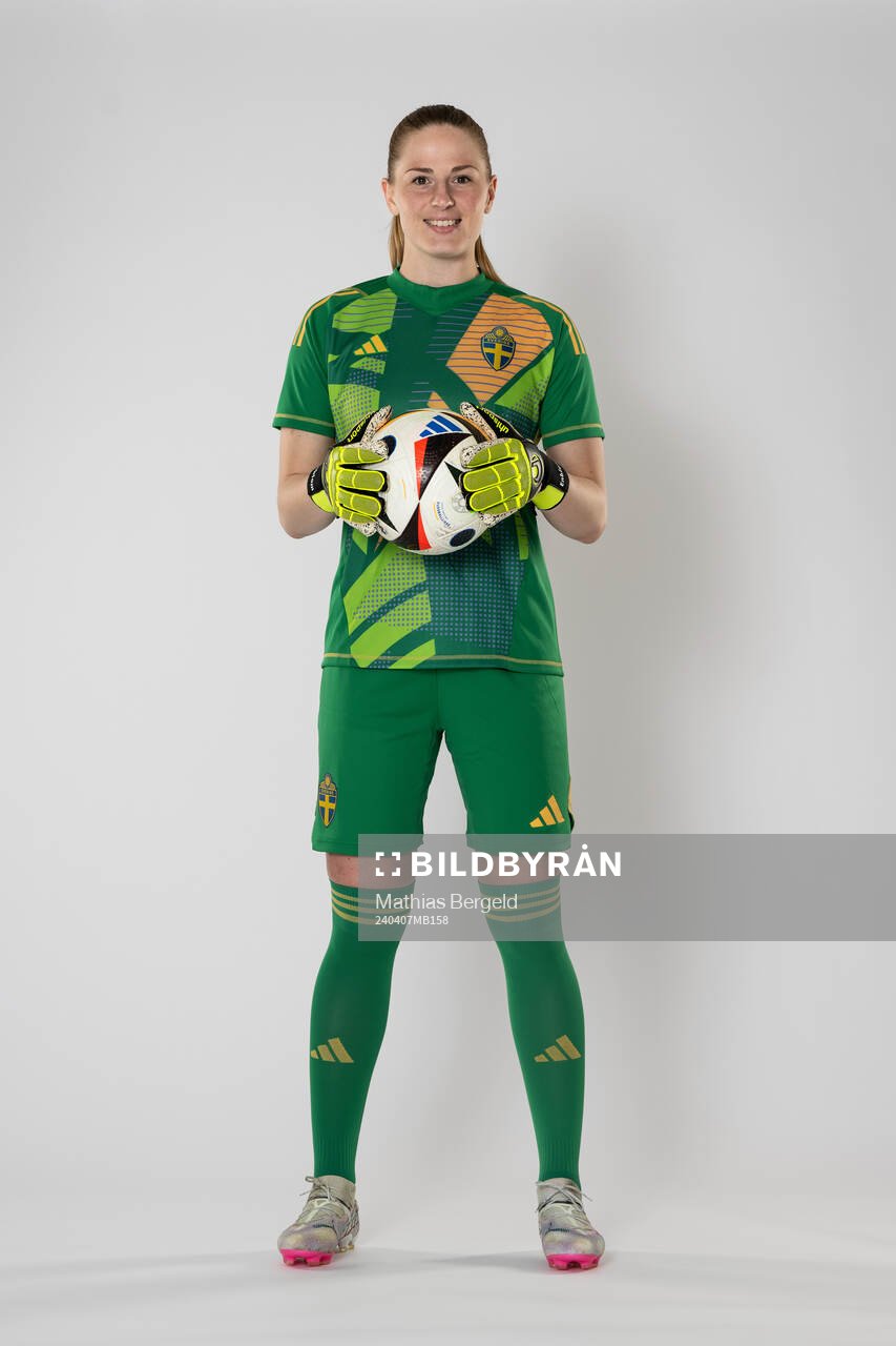 Goalkeeper Tove Enblom of the Swedish women's national