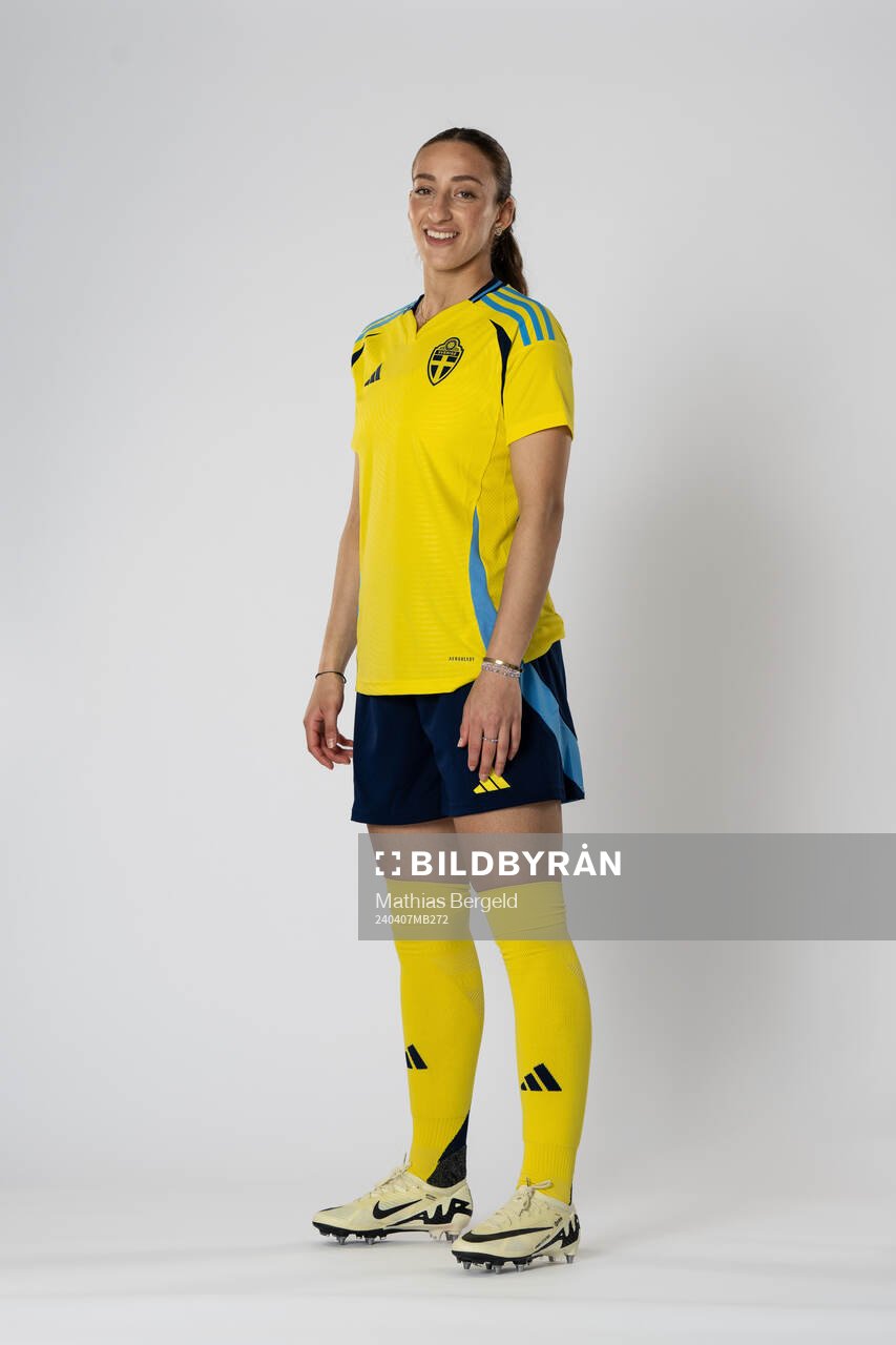 Rusul Rosa Kafaji of the Swedish women's national football