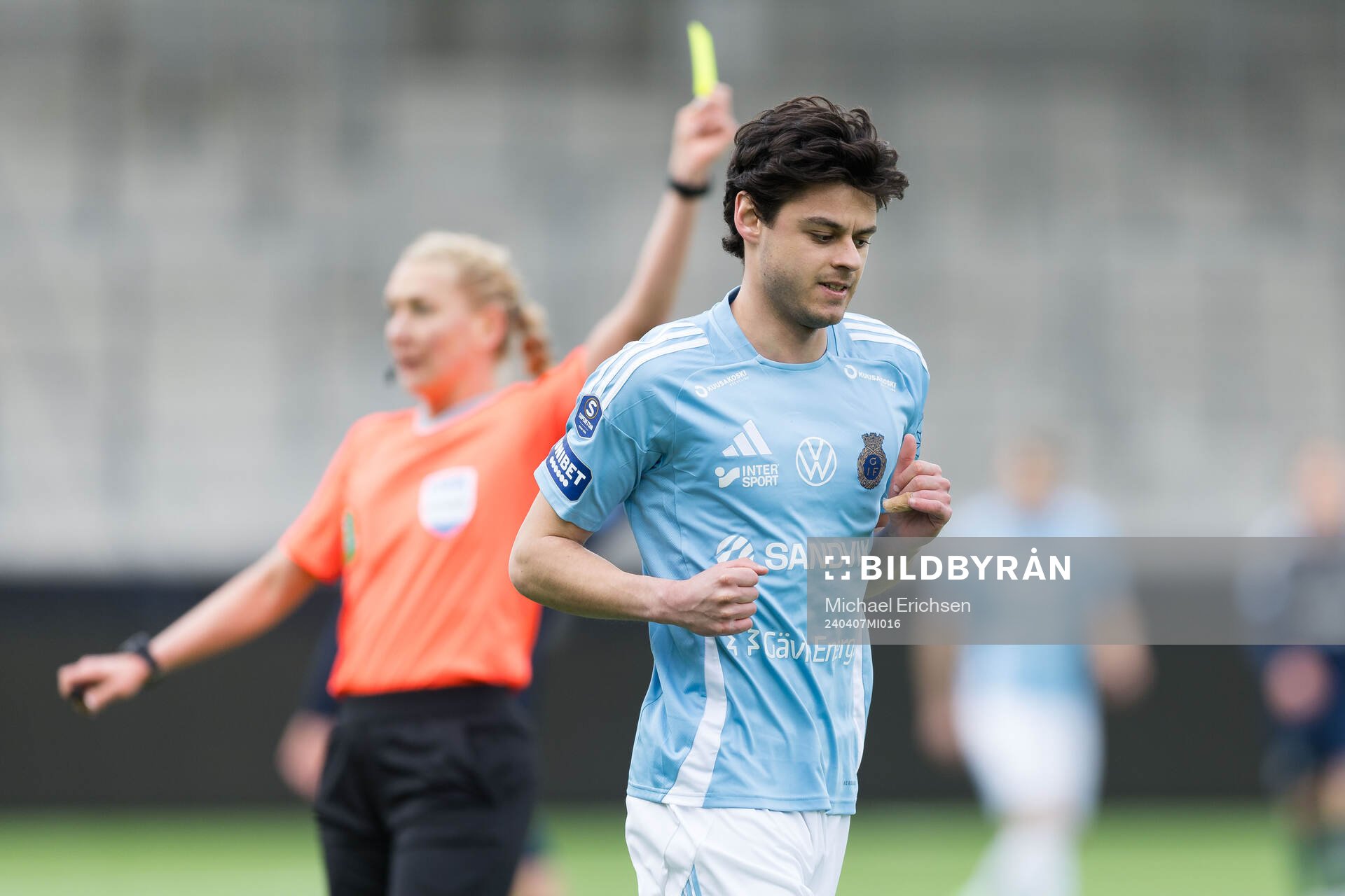 Gefles Kevin Persson får en varning