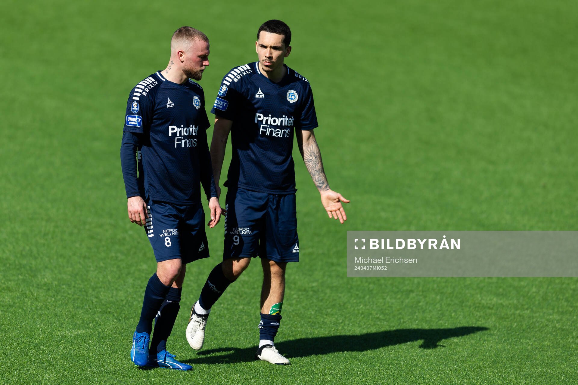 Utsiktens Alexander Faltsetas och Lucas Lima efter fotbollsmatchen i Superettan mellan Utsikten och Gefle den 7 april 2024 i Göteborg. 