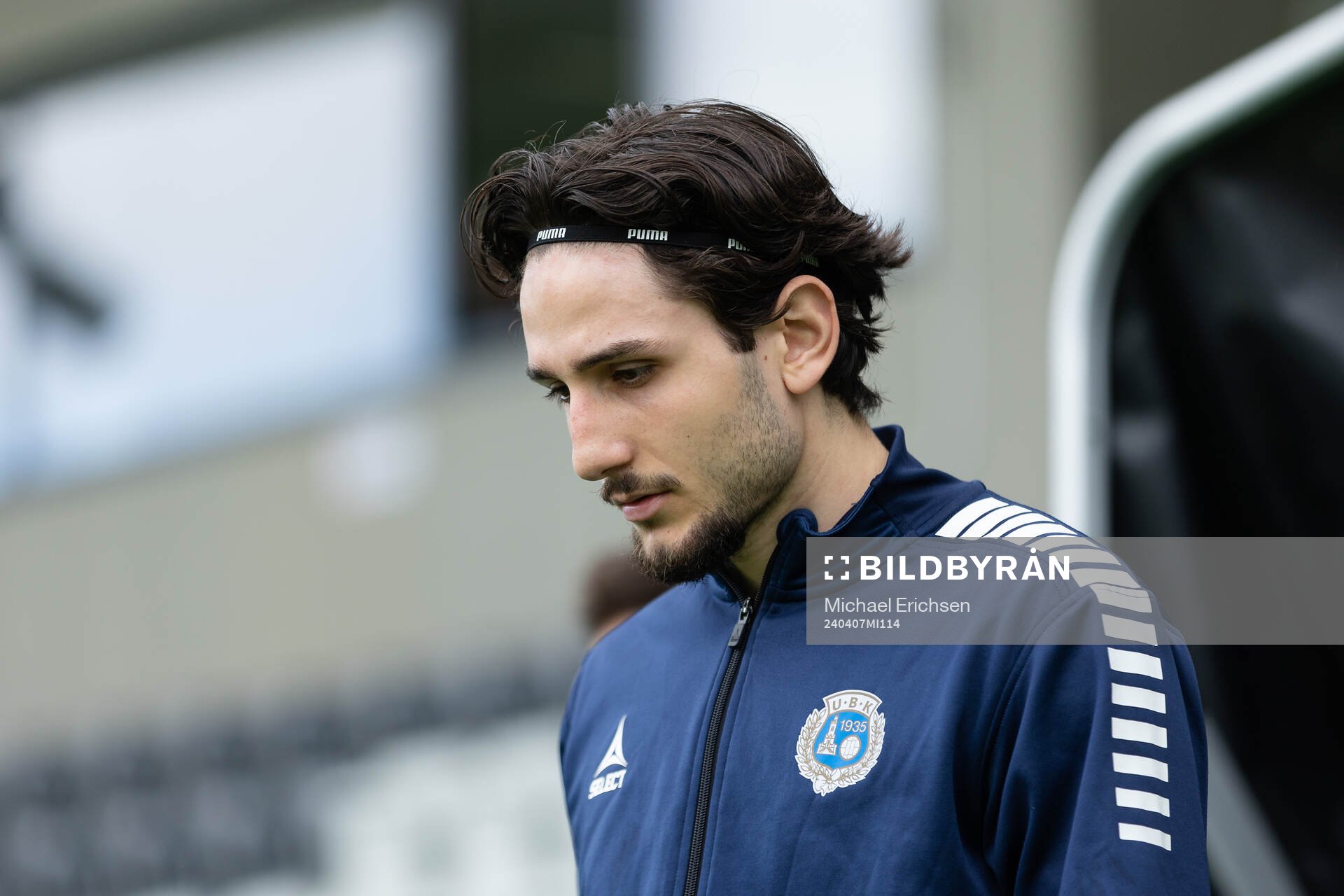 Utsiktens Filip Trpcevski innan fotbollsmatchen i