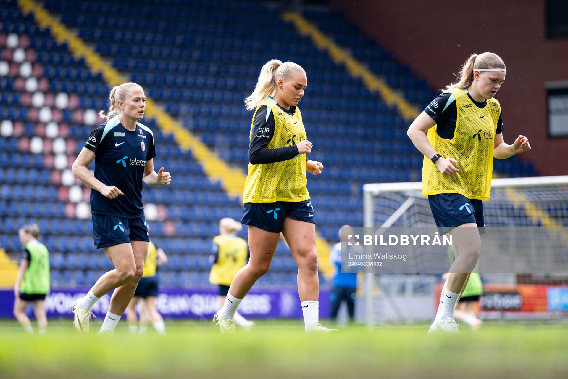 Guro Bergsvand, Cathinka Cecilie Friis Tandberg and Signe