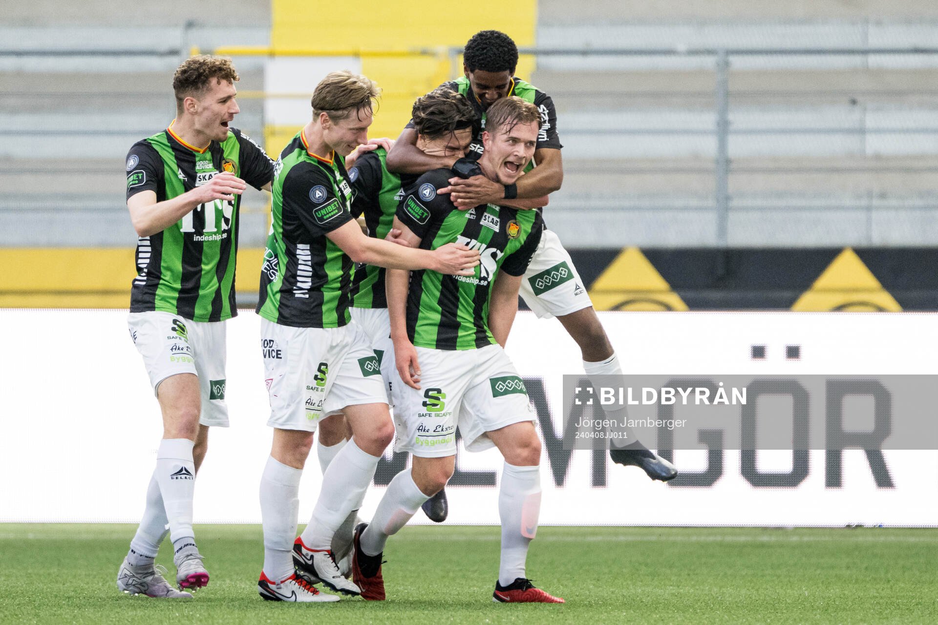 GAISs Alexander Ahl Holmström jublar