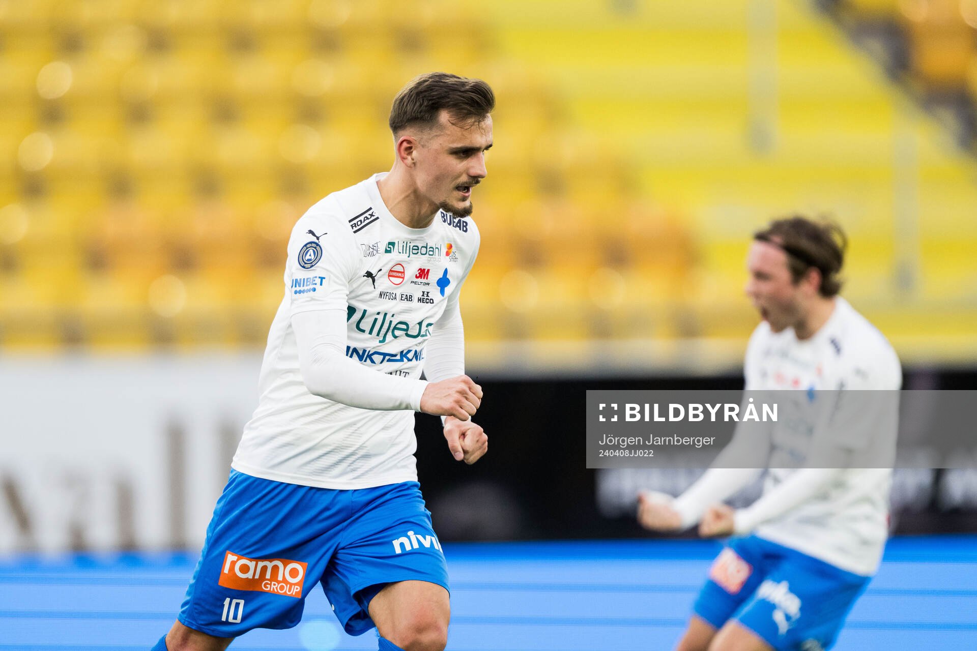 Värnamos Ajdin Zeljkovic jublar