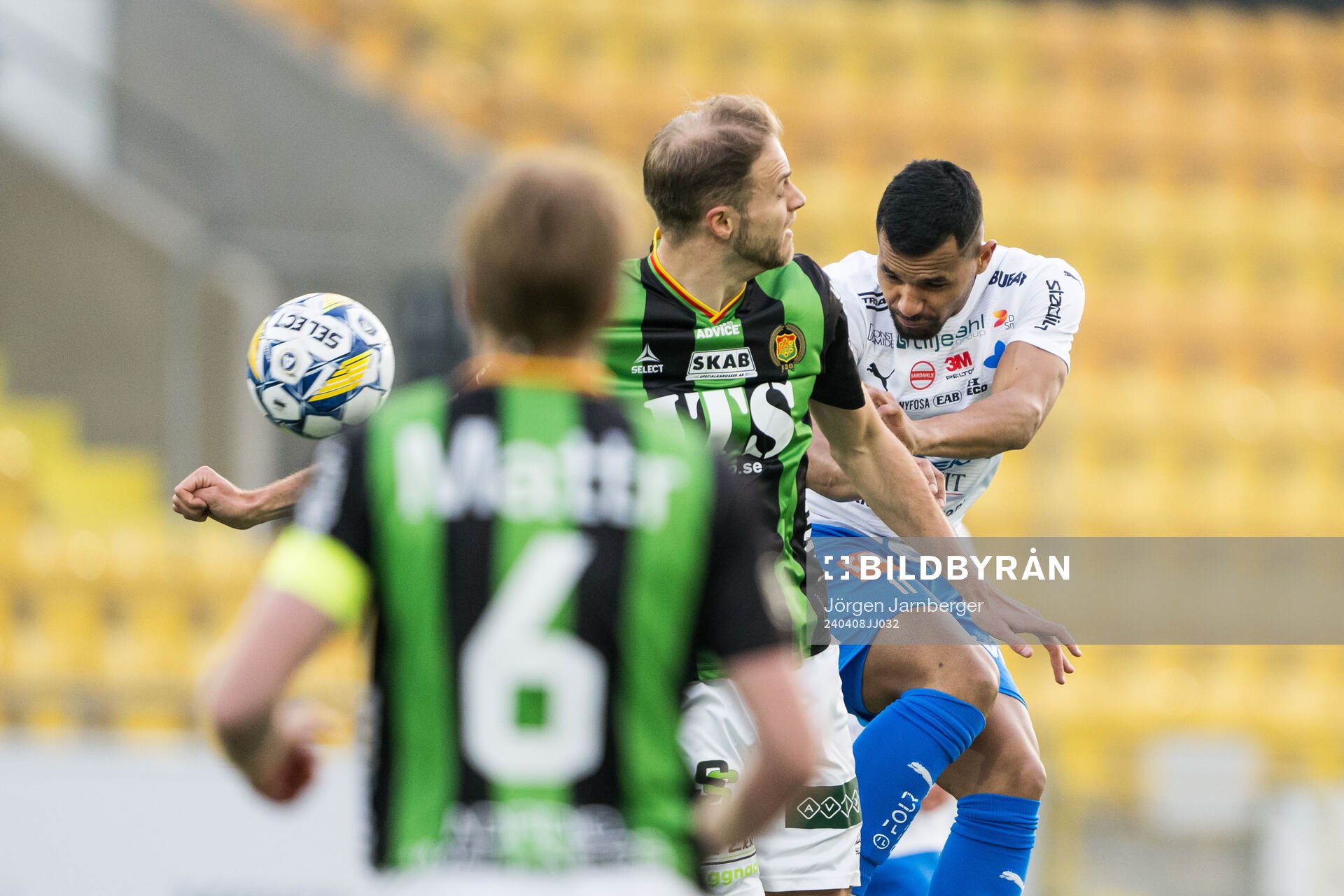 GAISs Gustav Lundgren och Värnamos Wenderson Oliveira do