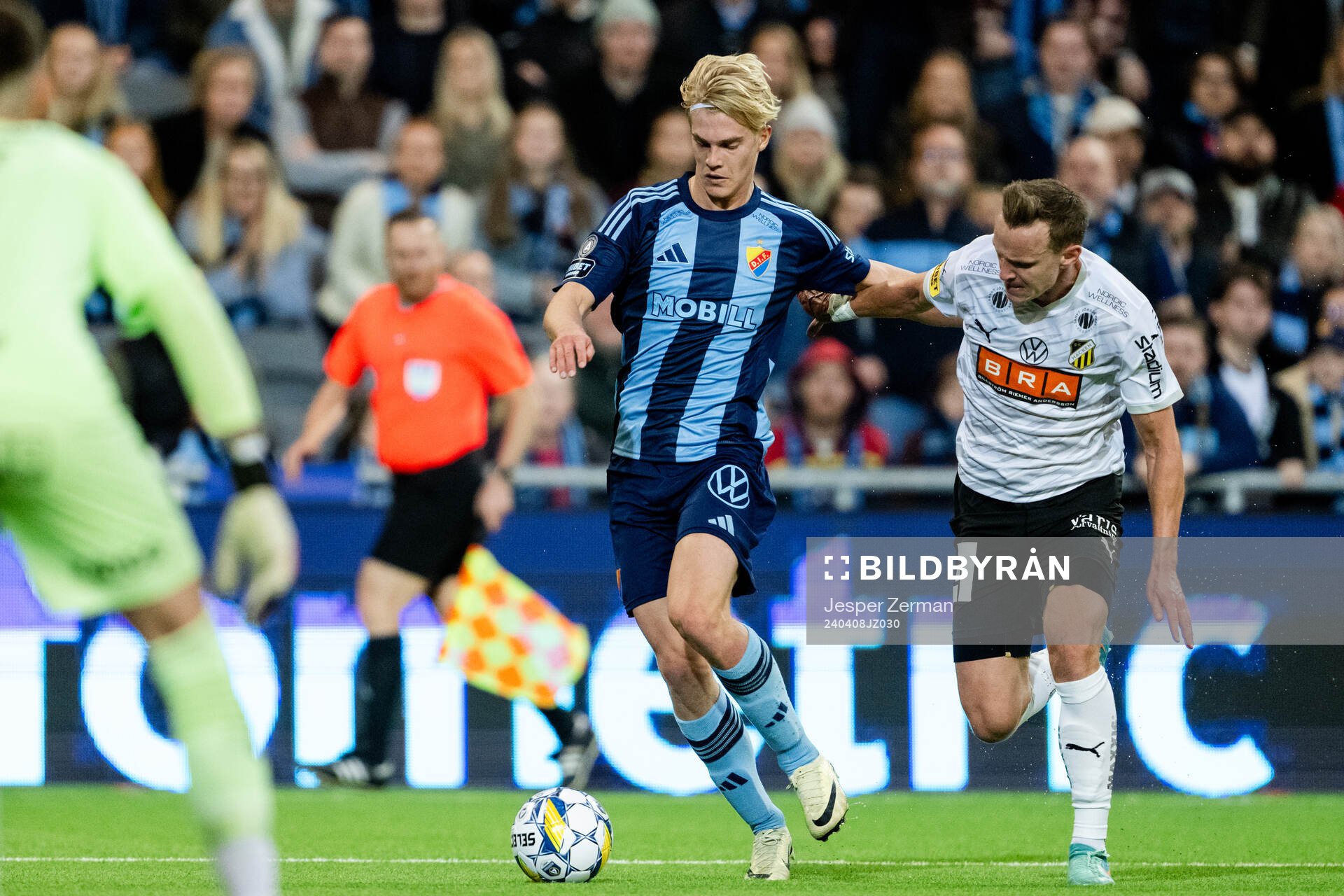 Djurgårdens Lucas Bergvall och Häckens Marius Lode