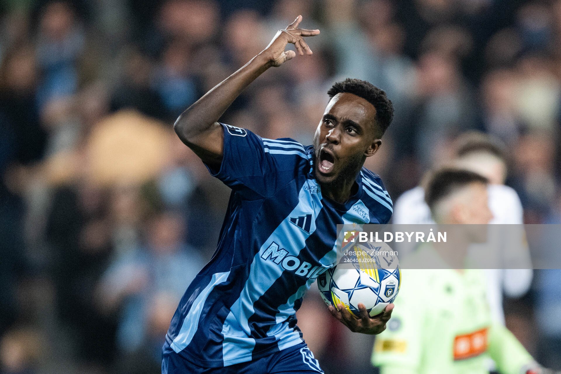 Djurgårdens Tokmac Nguen jublar