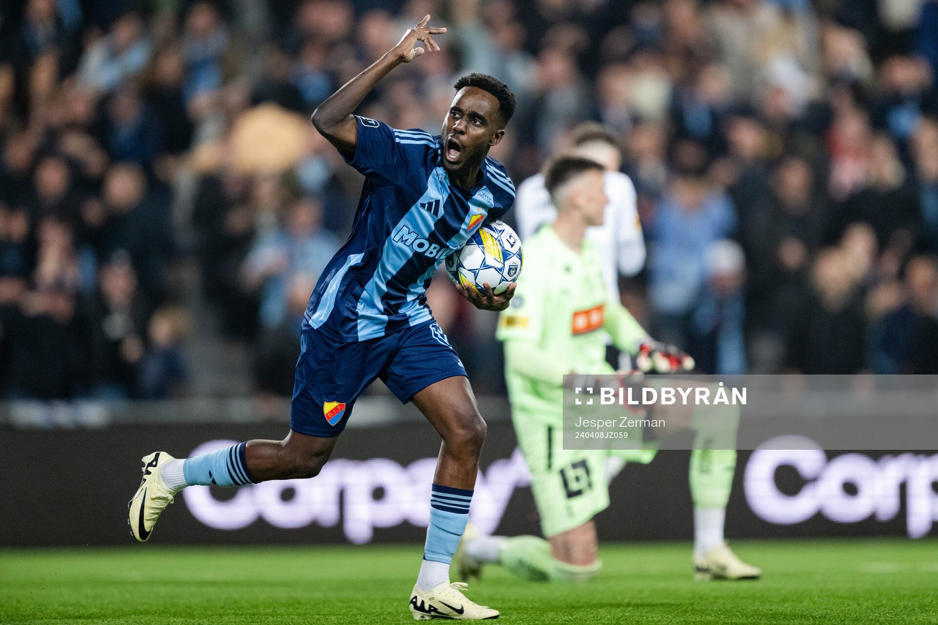 Djurgårdens Tokmac Nguen jublar