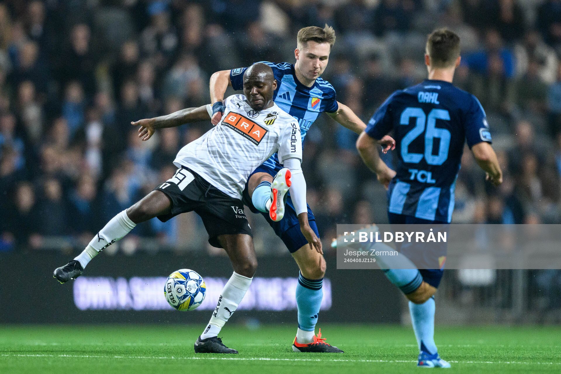 Häckens Edward Chilufya och Djurgårdens Miro Tenho