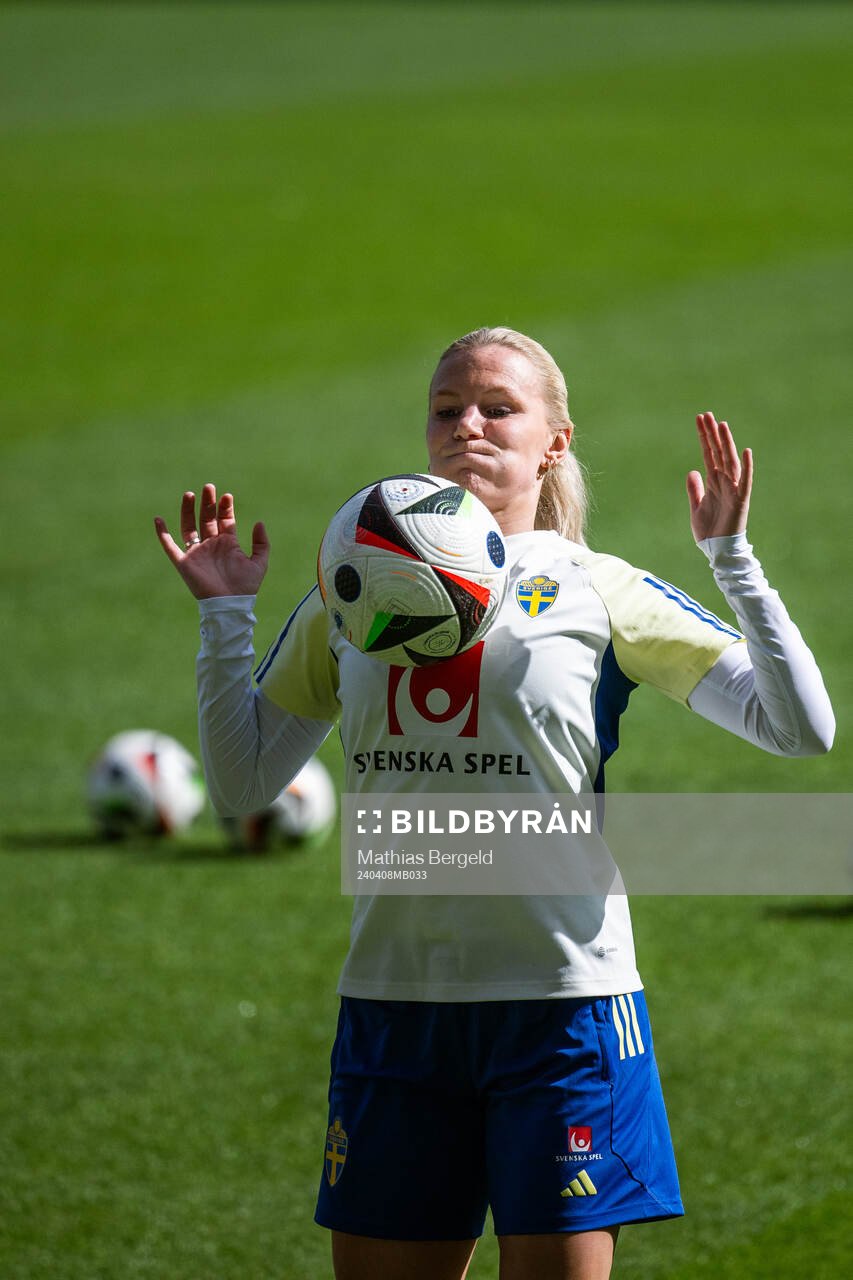 Josefine Rybrink of the Swedish women’s national football