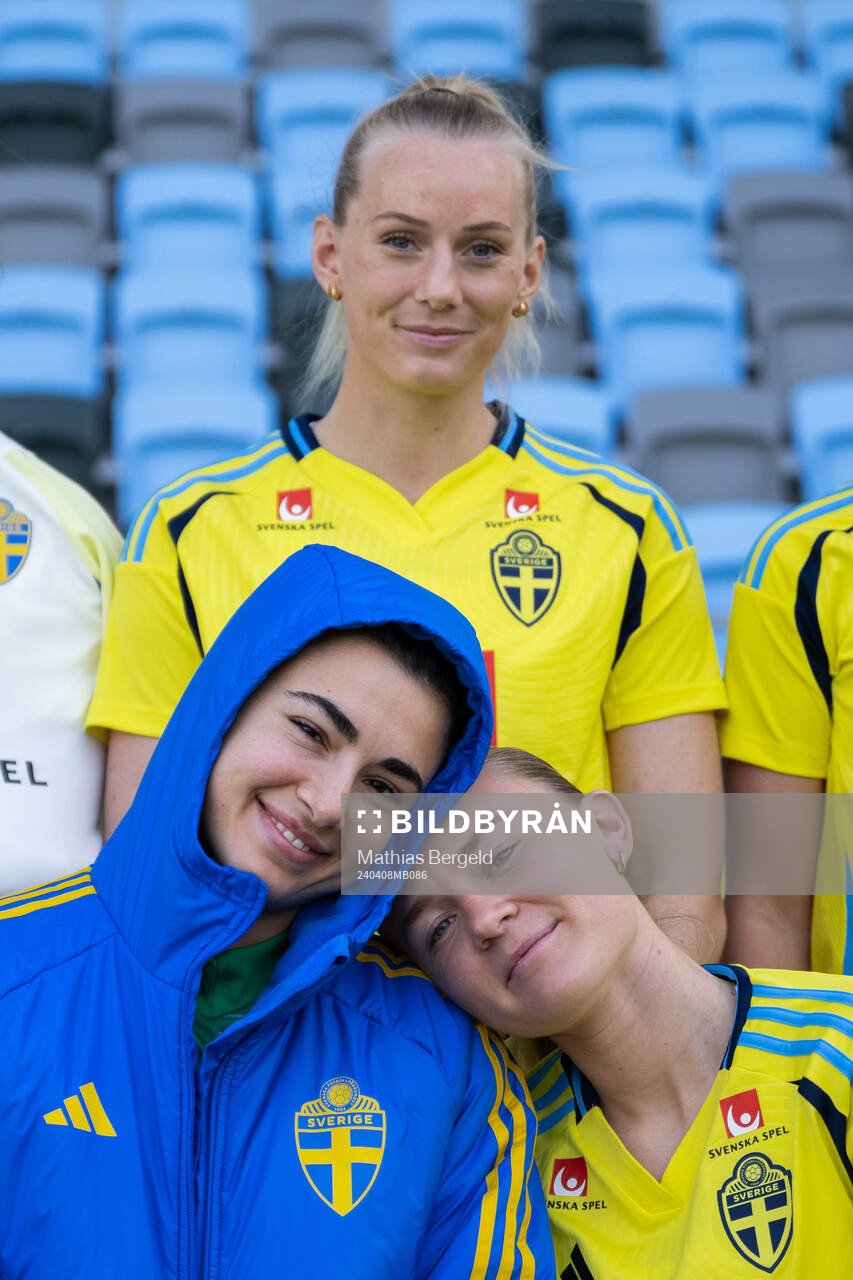 Stina Blackstenius, goalkeeper Zecira Musovic and Matilda