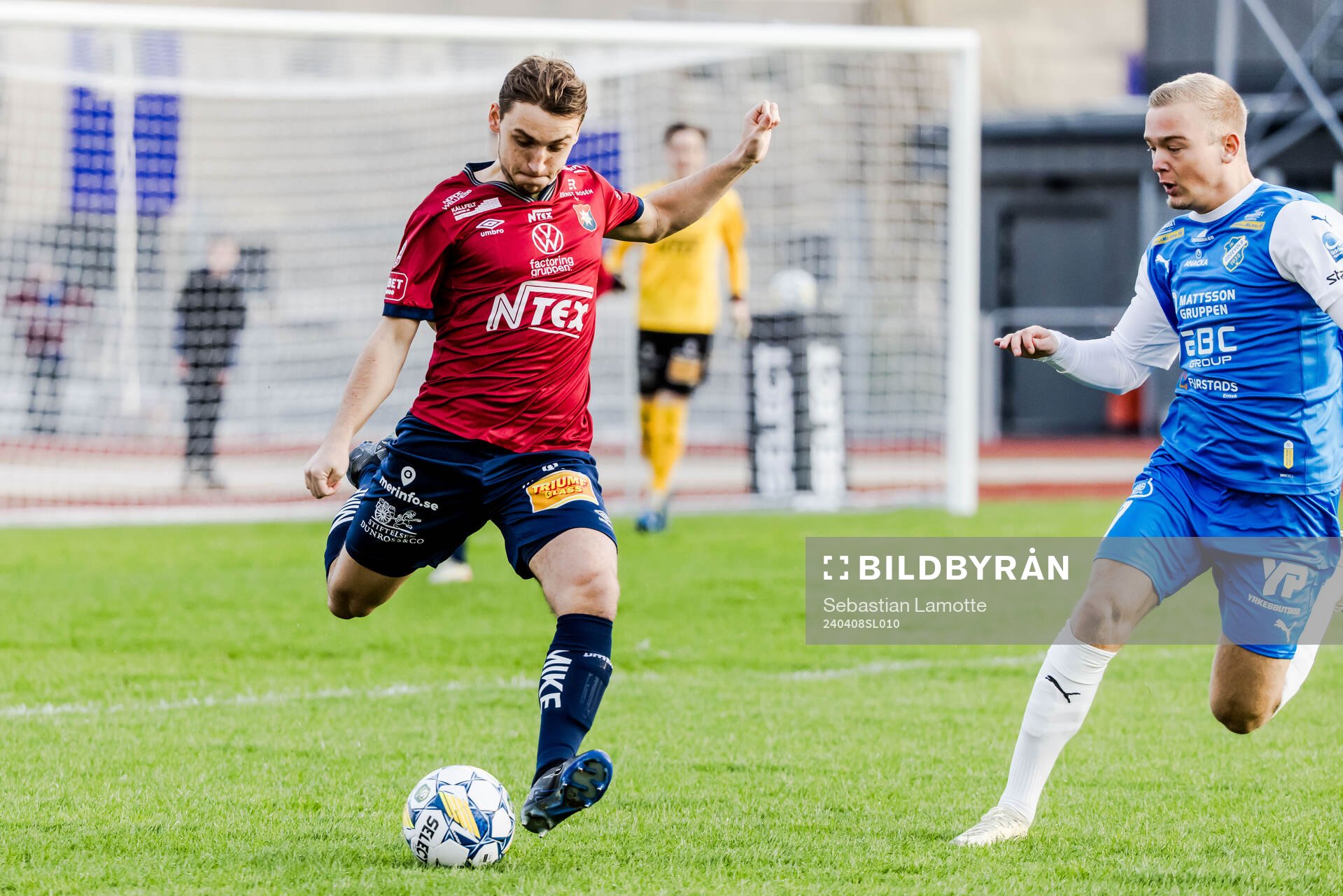 Örgrytes William Svensson och IK Oddevolds Olle Kjellman