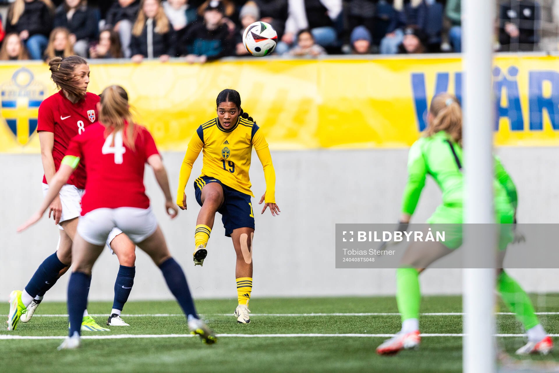 Evelina Duljan of Sweden