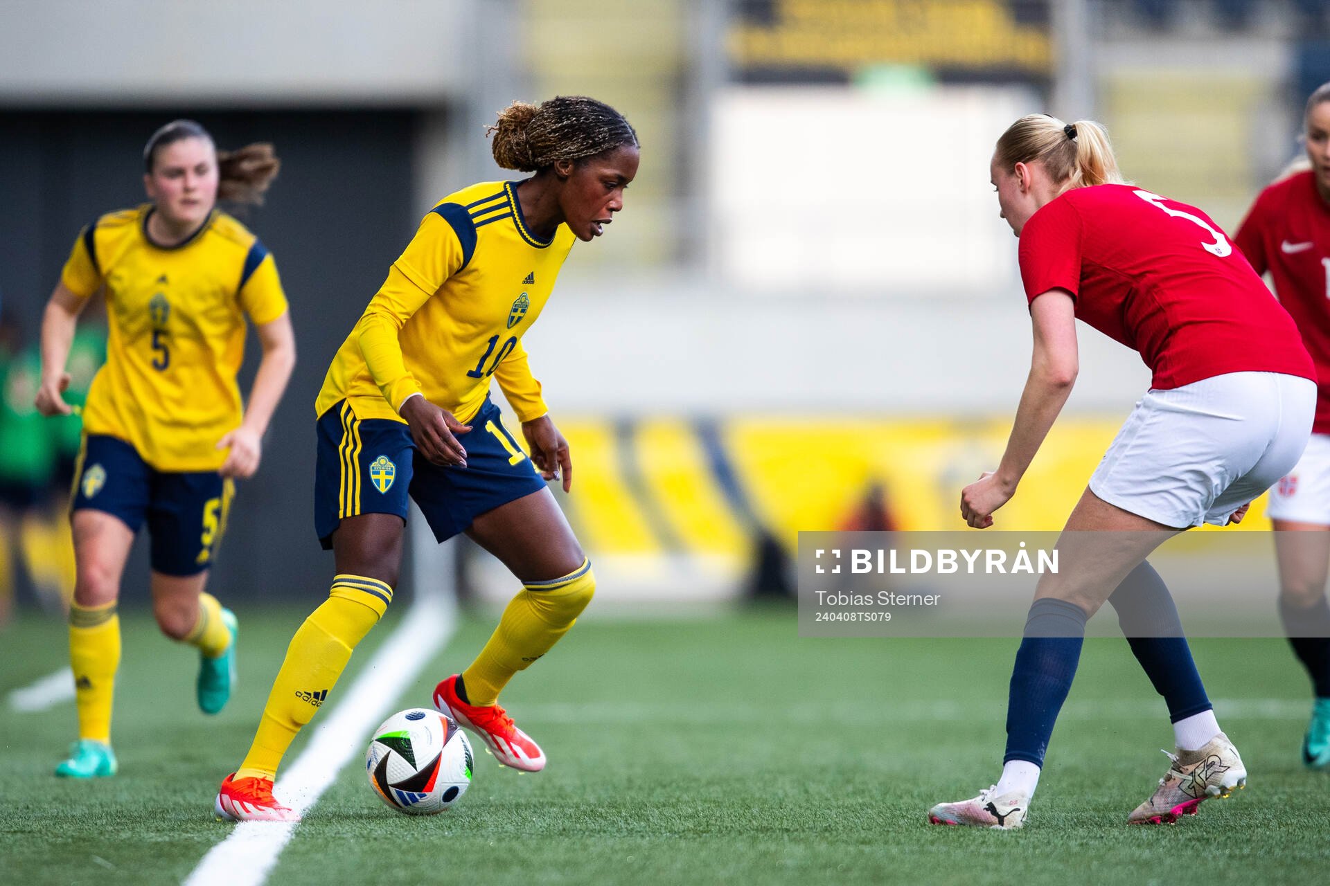 Evelyn Ijeh of Sweden