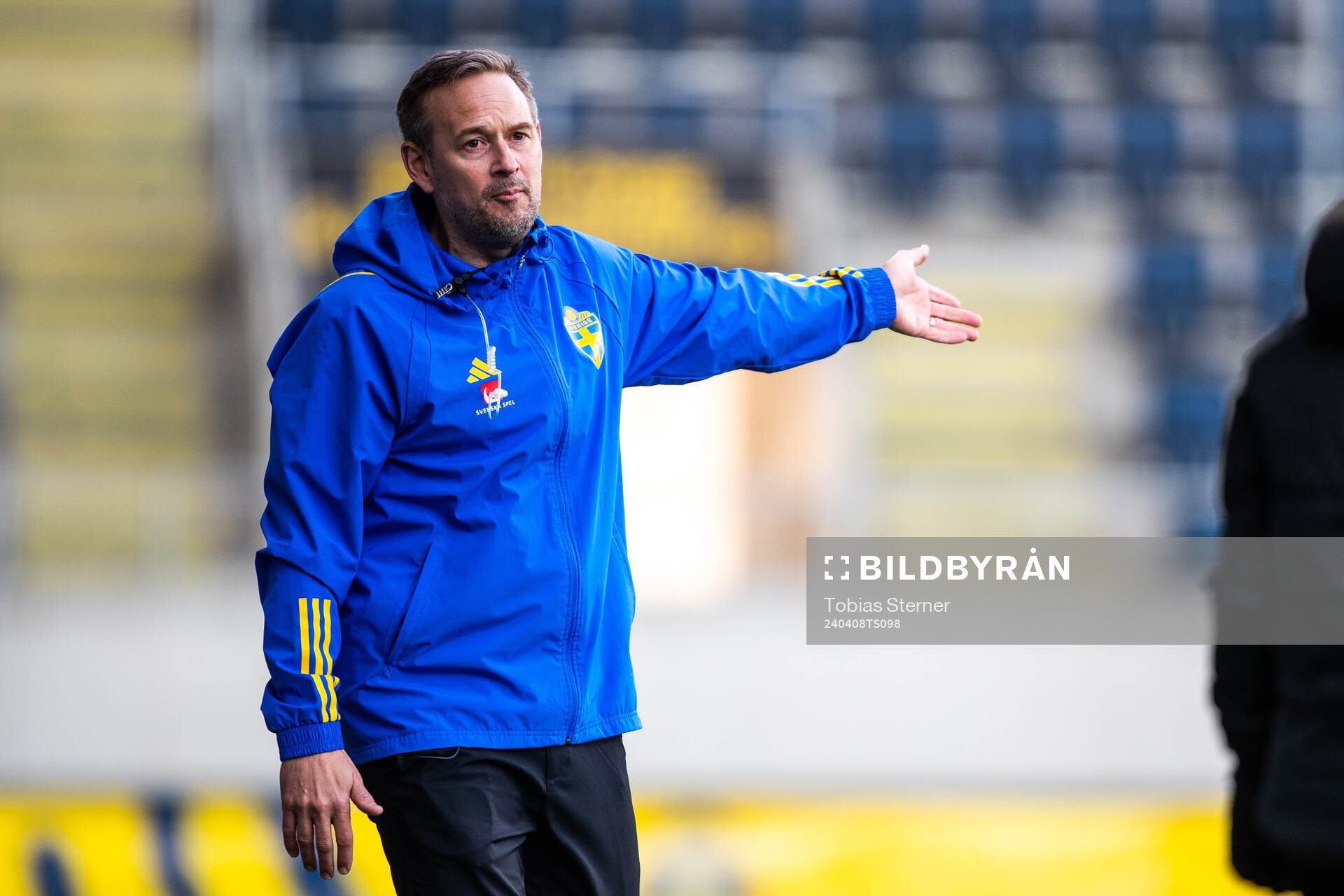 Head coach Martin Qwarmans Möller of Sweden