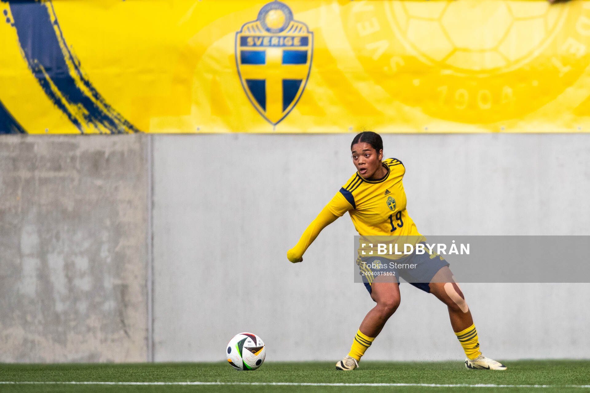 Evelina Duljan of Sweden