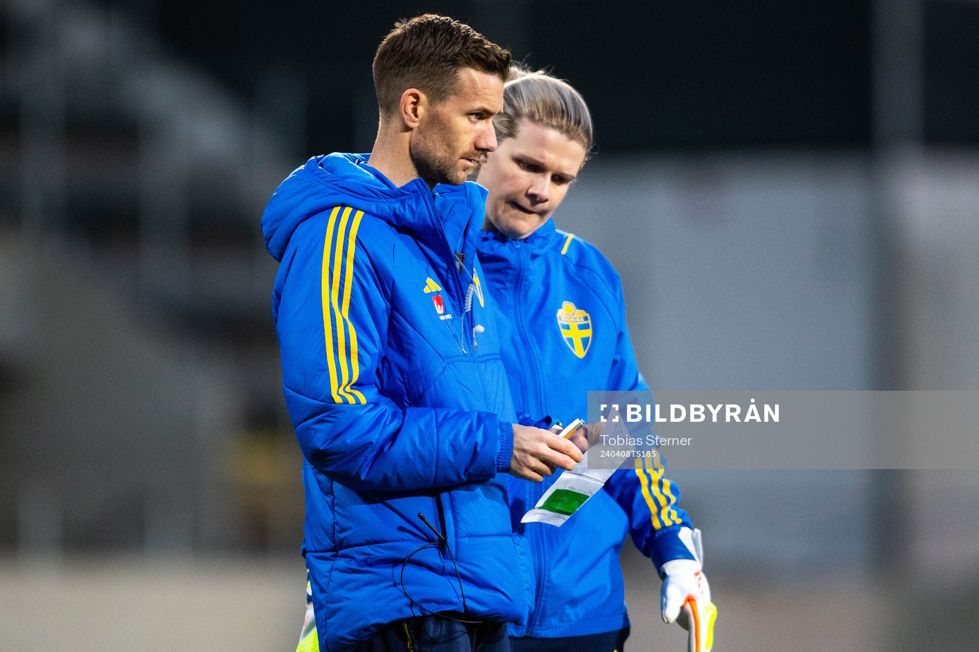Physic coach Jonatan Berg and goalkeeper coach Emelie