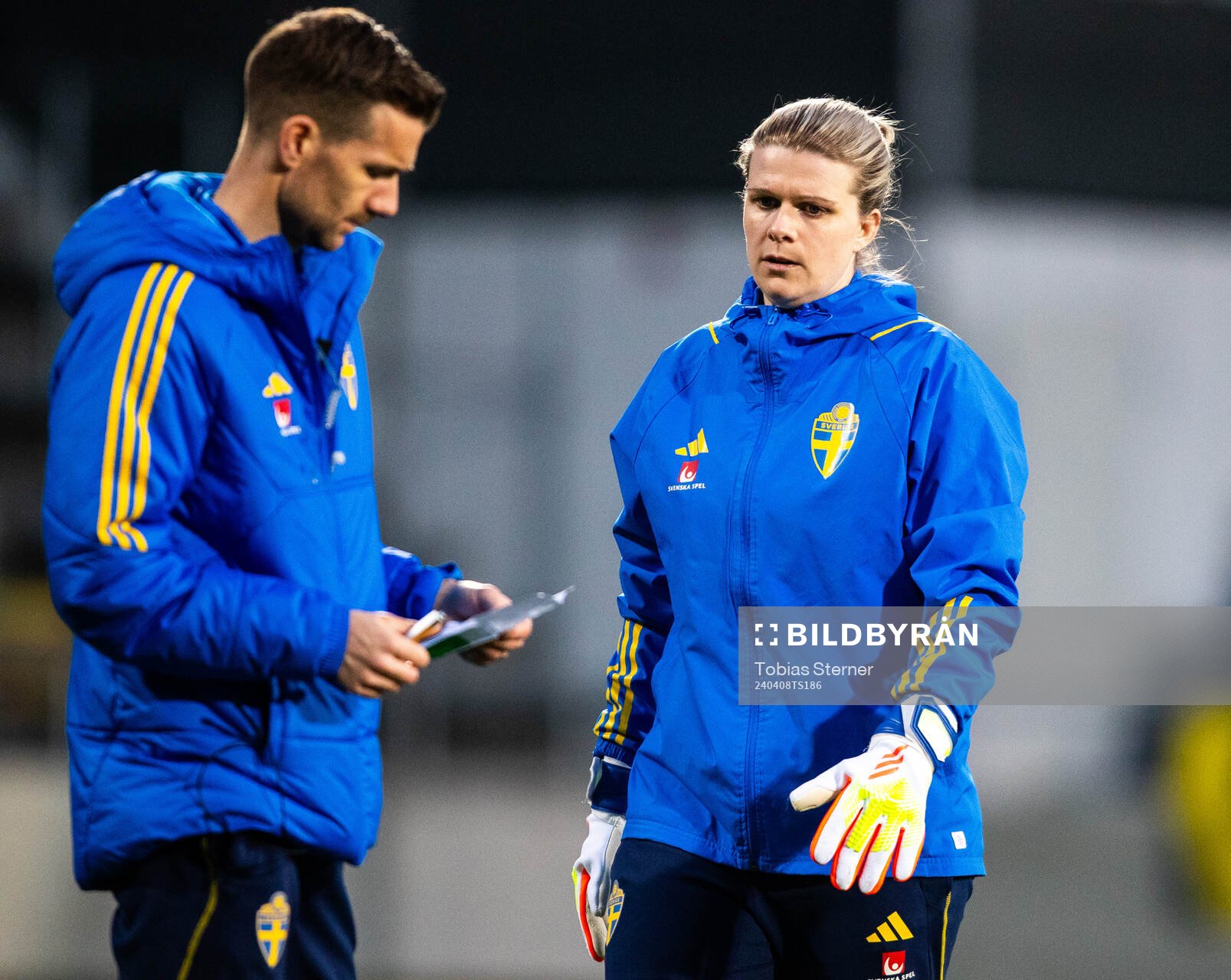 Goalkeeper coach Emelie Lundberg