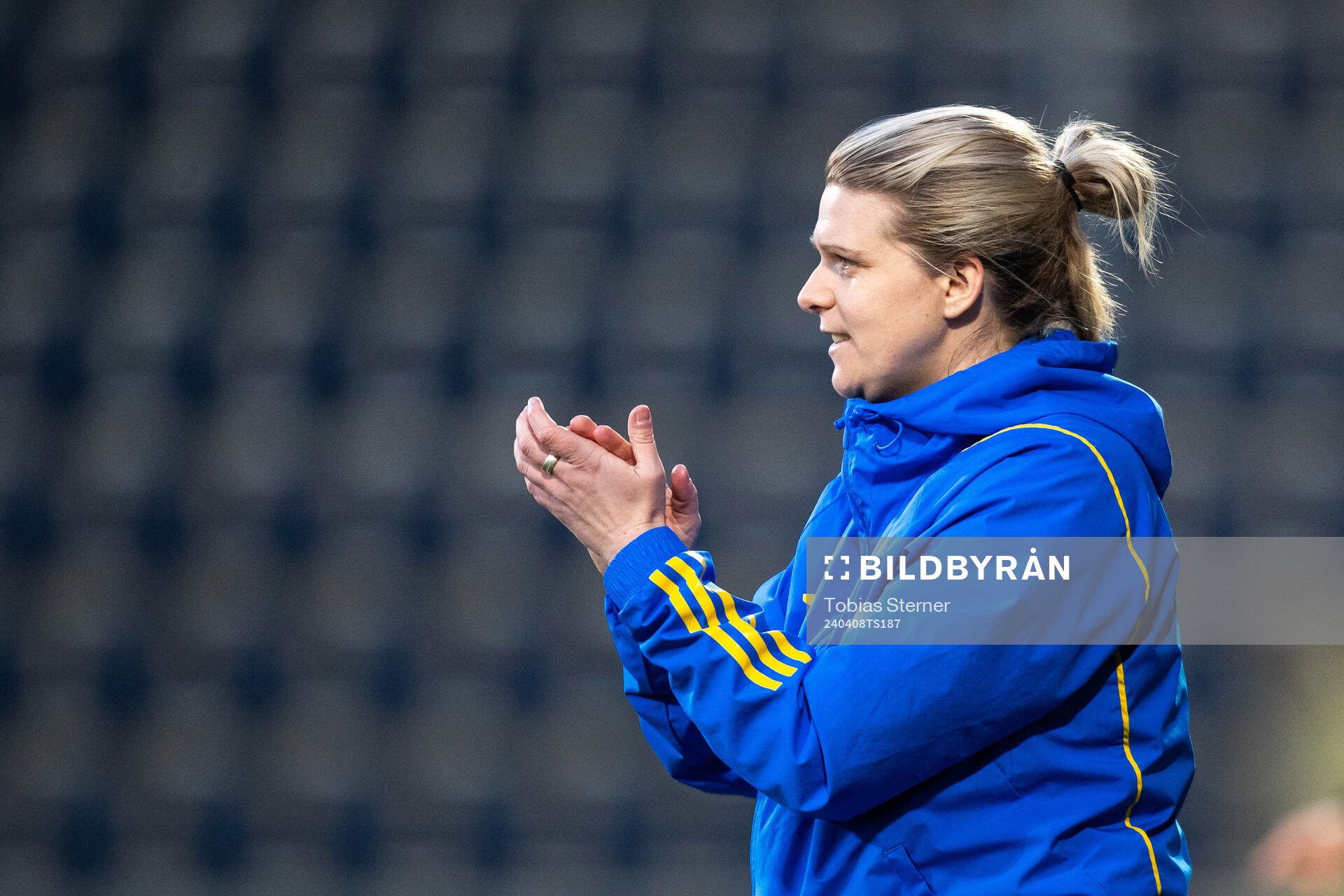 Goalkeeper coach Emelie Lundberg