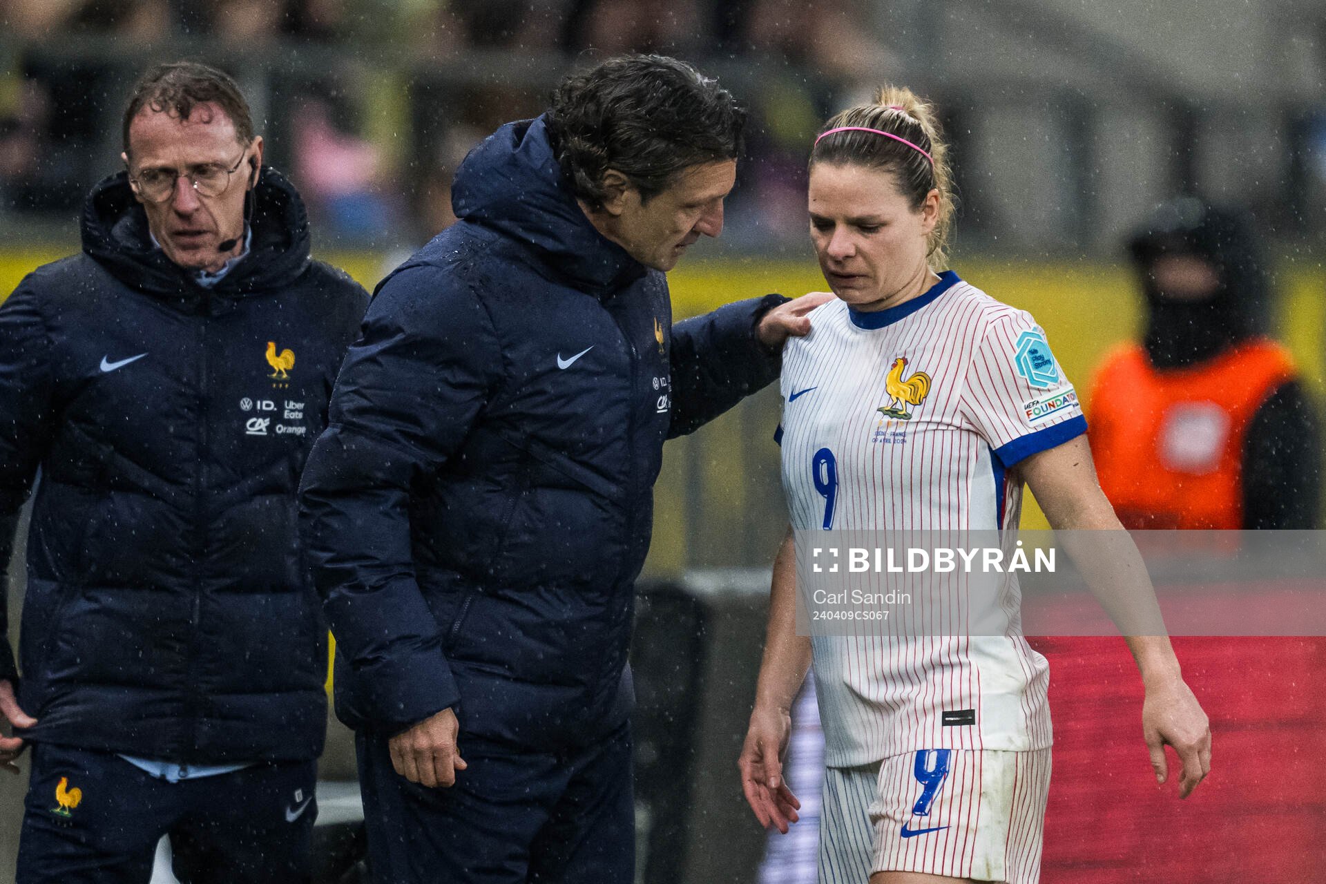 Eugénie Le Sommer of France in pain