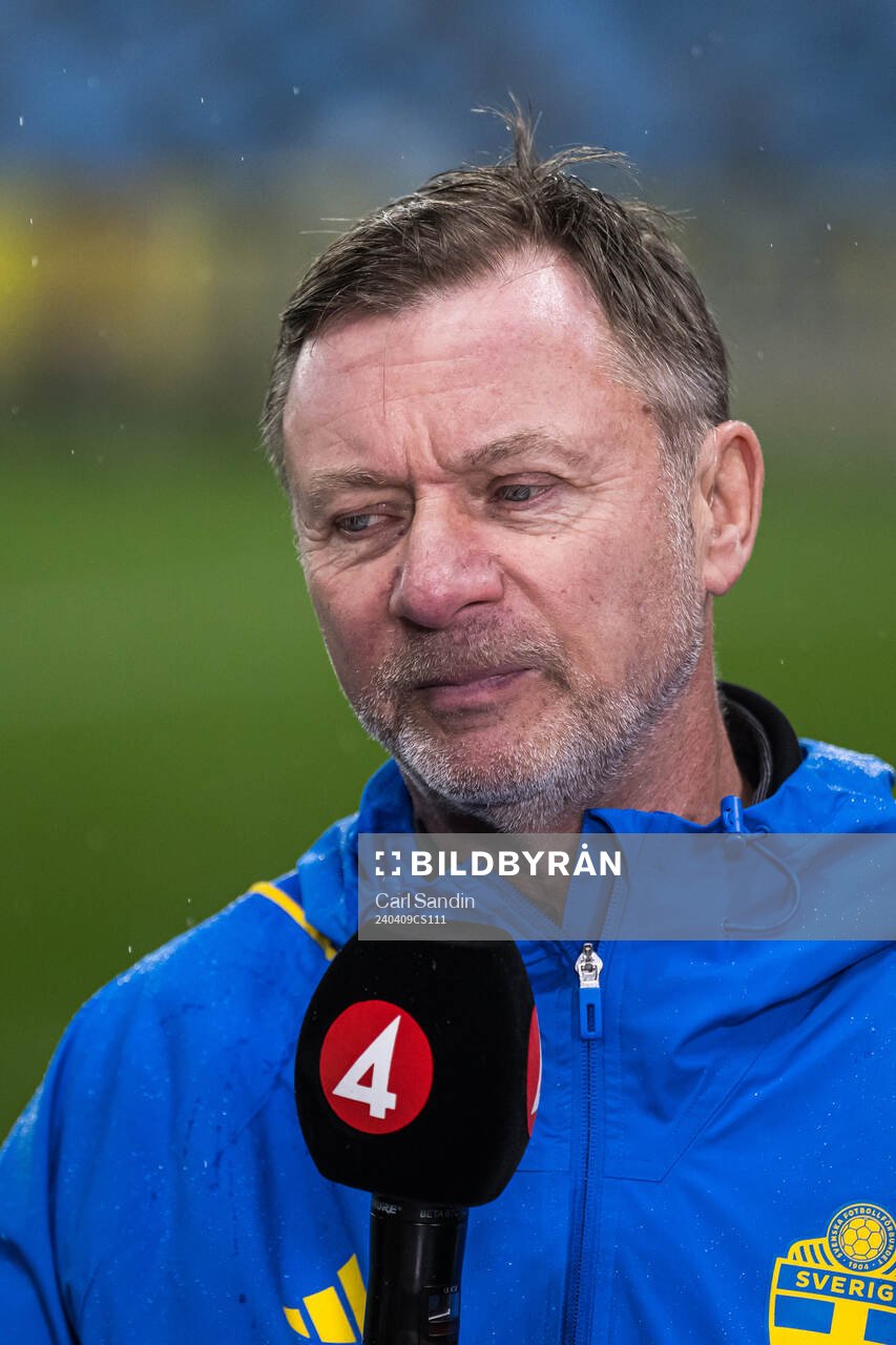 Head coach Peter Gerhardsson of Sweden in Swedish