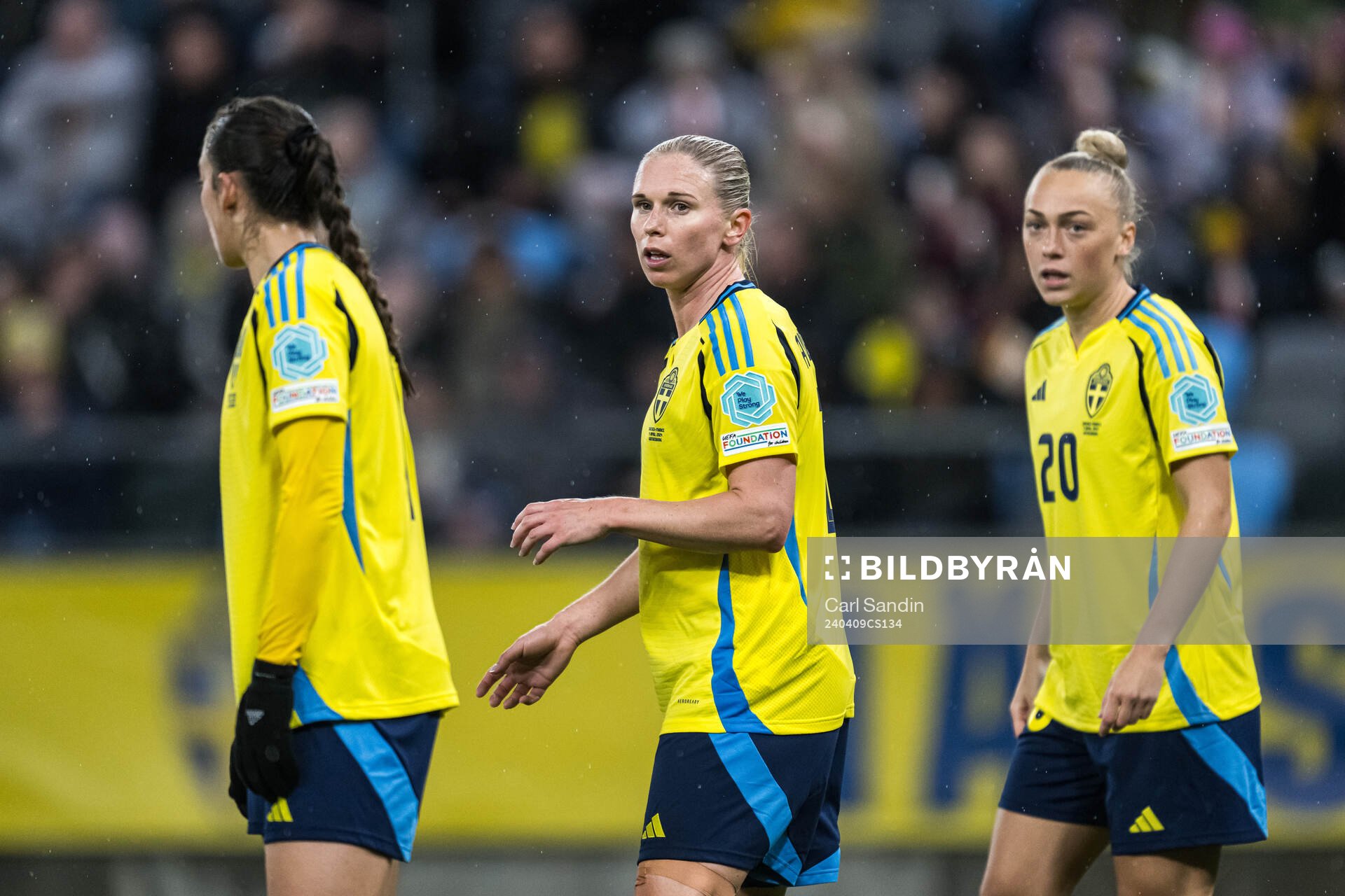 Jonna Andersson and Hanna Bennison of Sweden