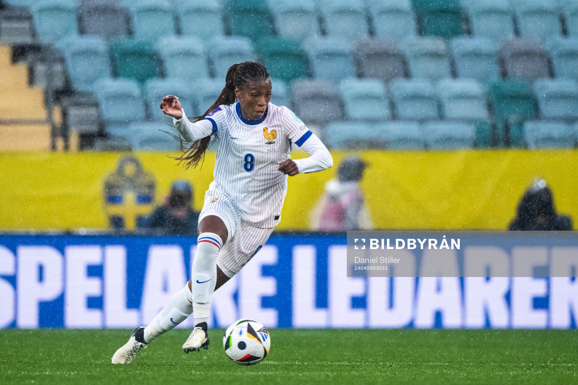 Grace Geyoro of France