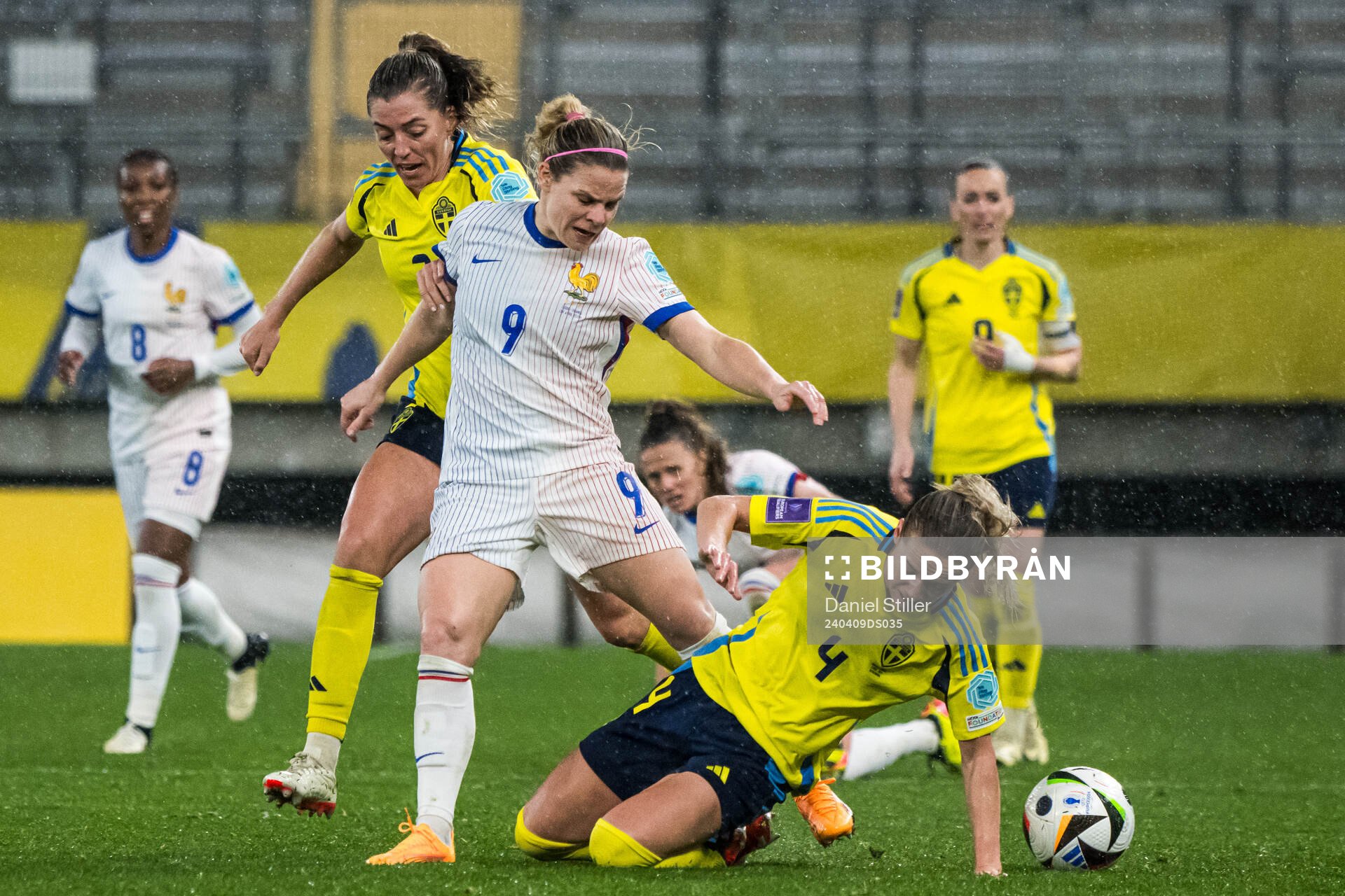 Eugénie Le Sommer of France and Linda Sembrant and Hanna