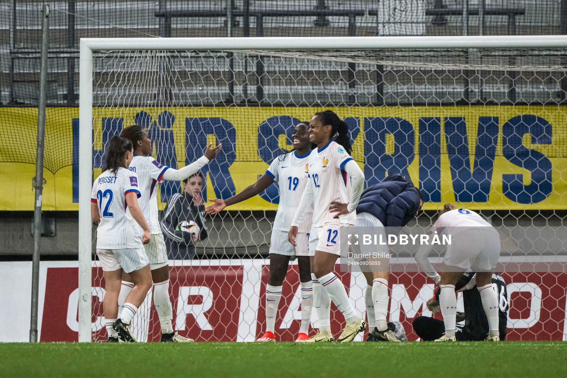 Players of France celebrate