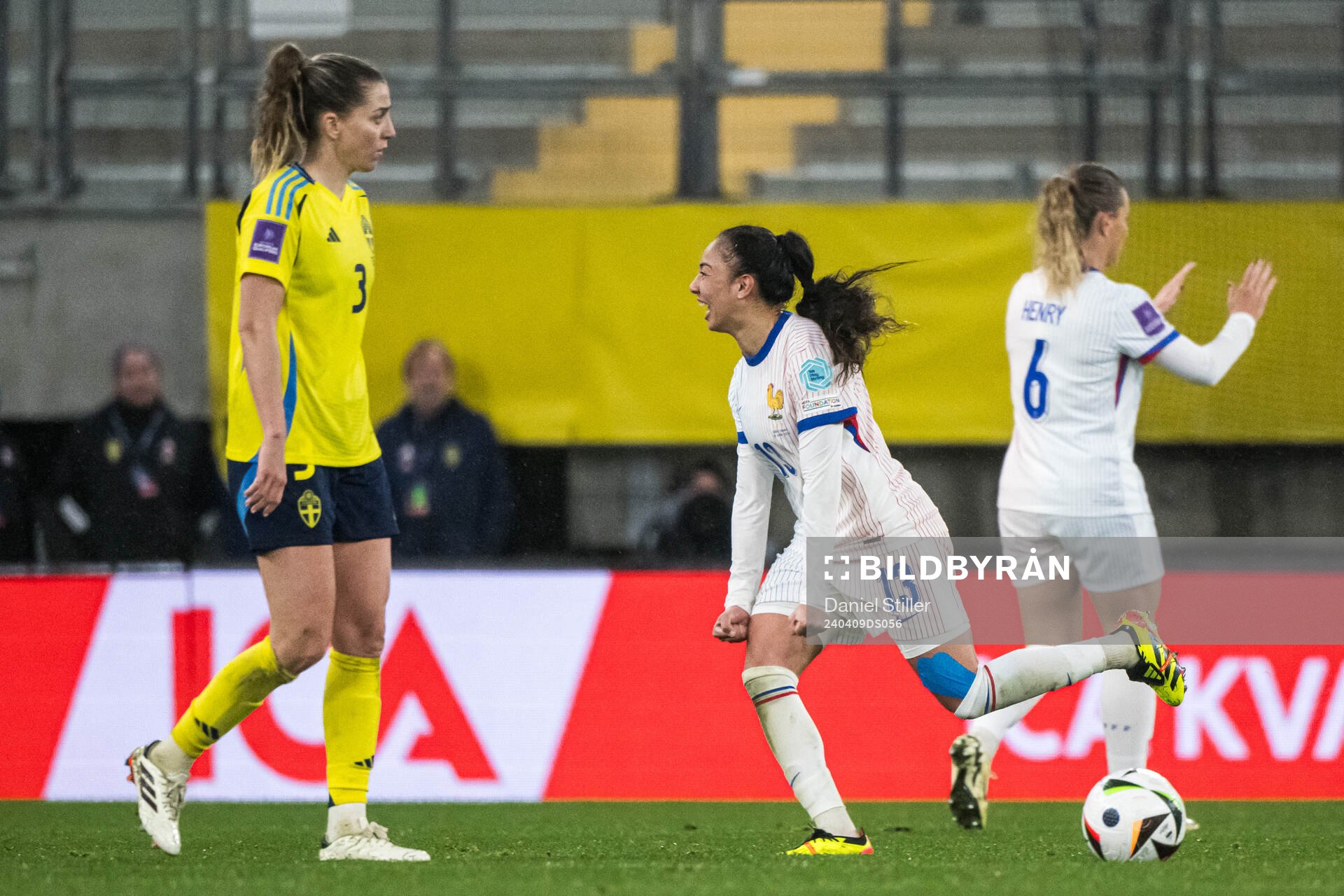 Linda Sembrant of Sweden looks dejected and Selma Bacha of France celebrates after the UEFA Women's Euro Qualifier football match between Sweden and France on April 9, 2024 in Gothenburg.
