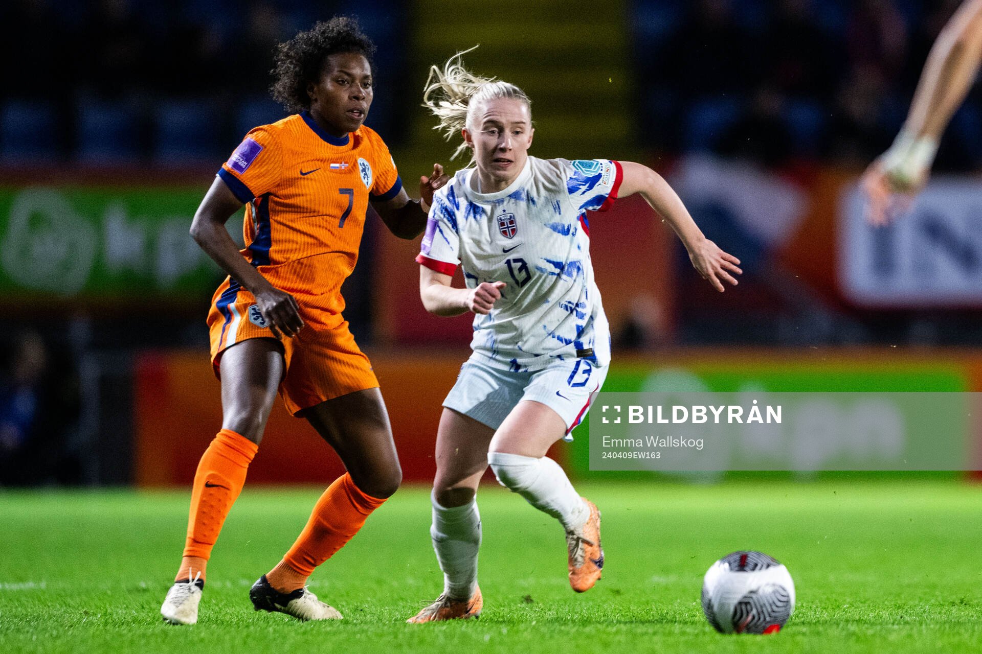 Lineth Beerensteyn of Netherlands and Thea Bjelde of Norway