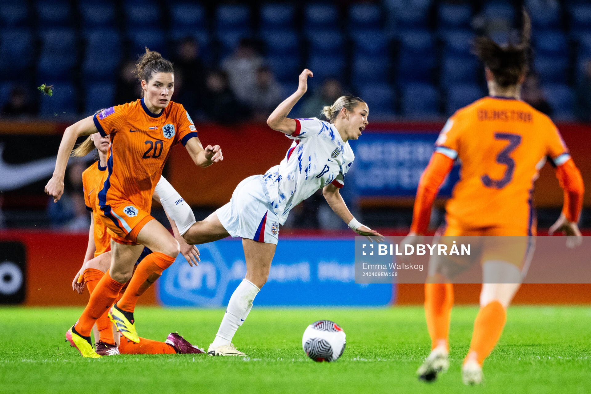 Dominique Janssen of Netherlands and Celin Bizet Ildhusøy