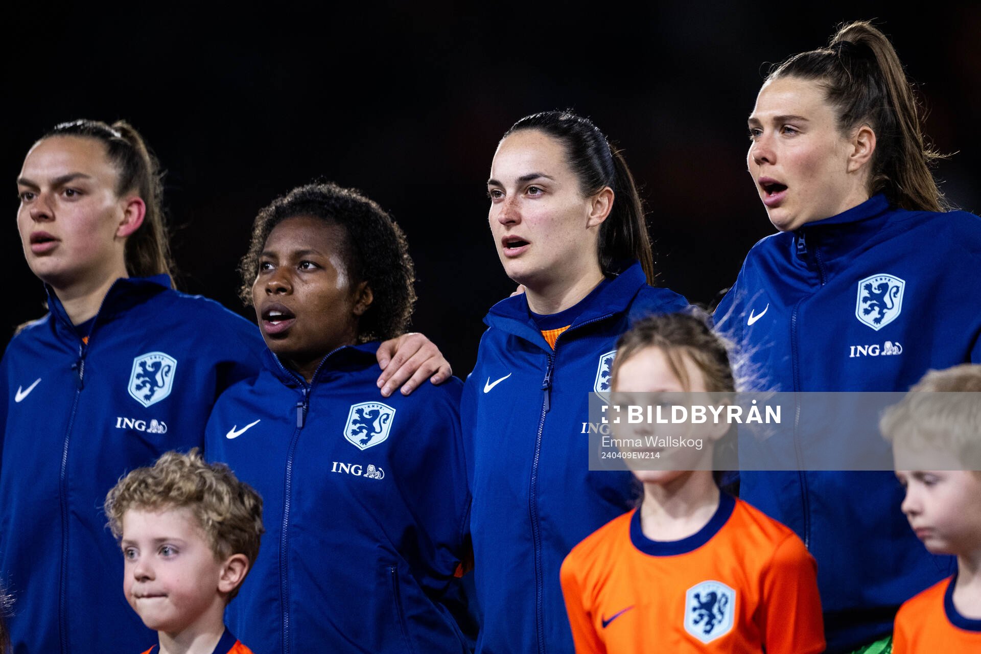Romée Leuchter, Lineth Beerensteyn, Caitlin Dijkstra and