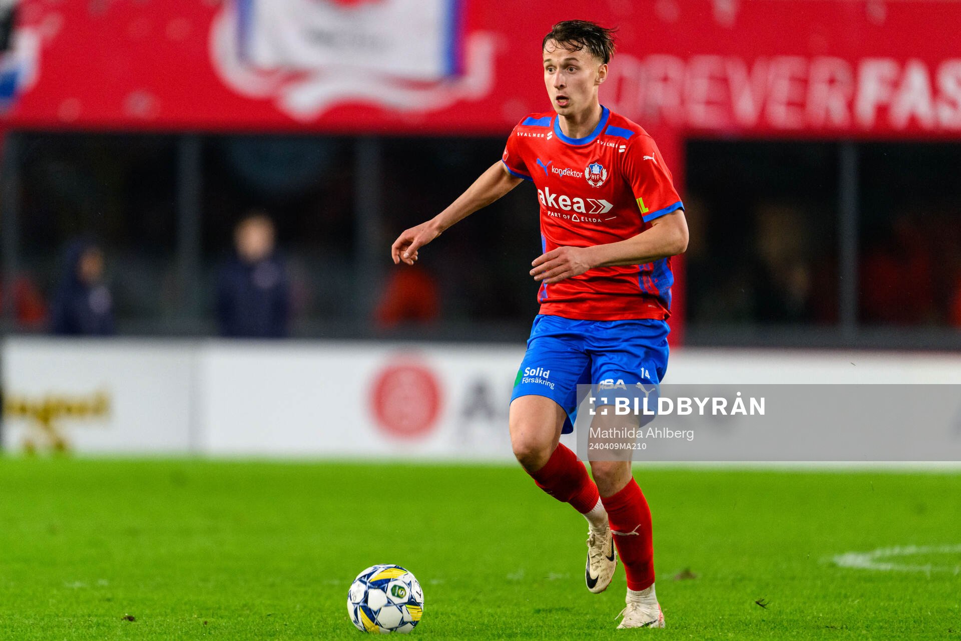 Helsingborgs h+e14+under fotbollsmatchen i Superettan