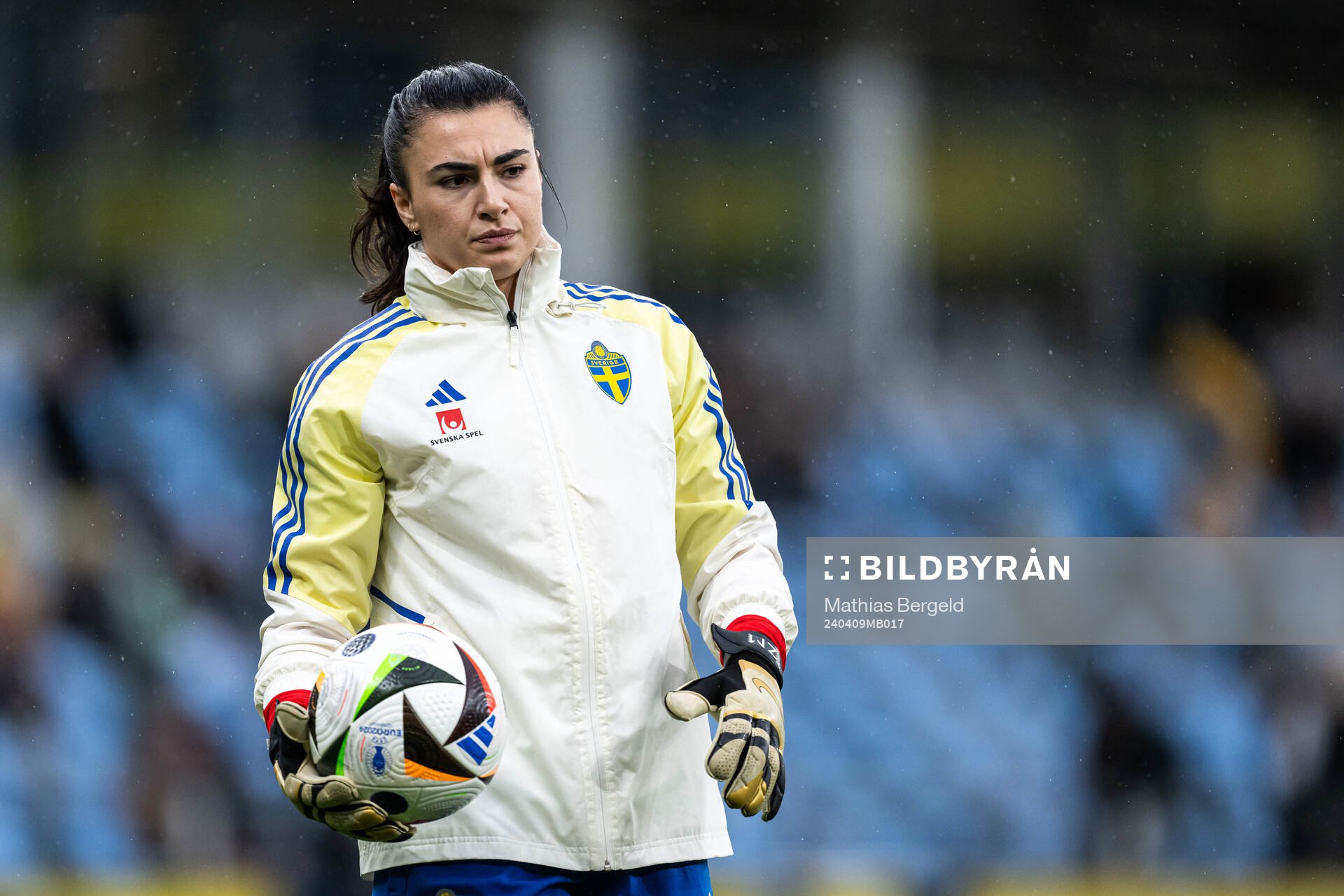 Goalkeeper Zecira Musovic of Sweden