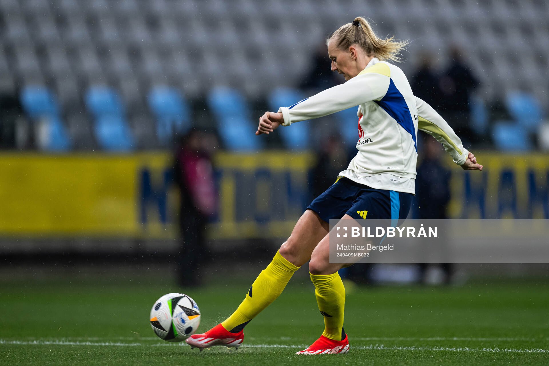 Stina Blackstenius of Sweden