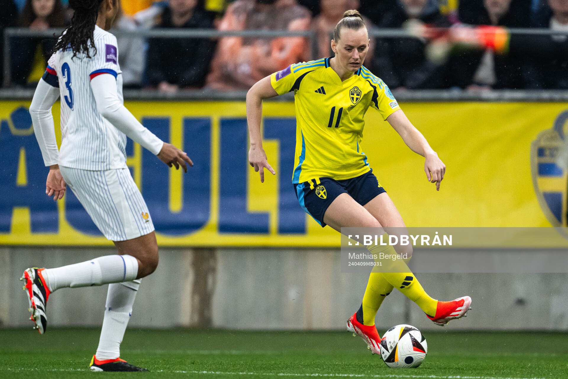 Stina Blackstenius of Sweden