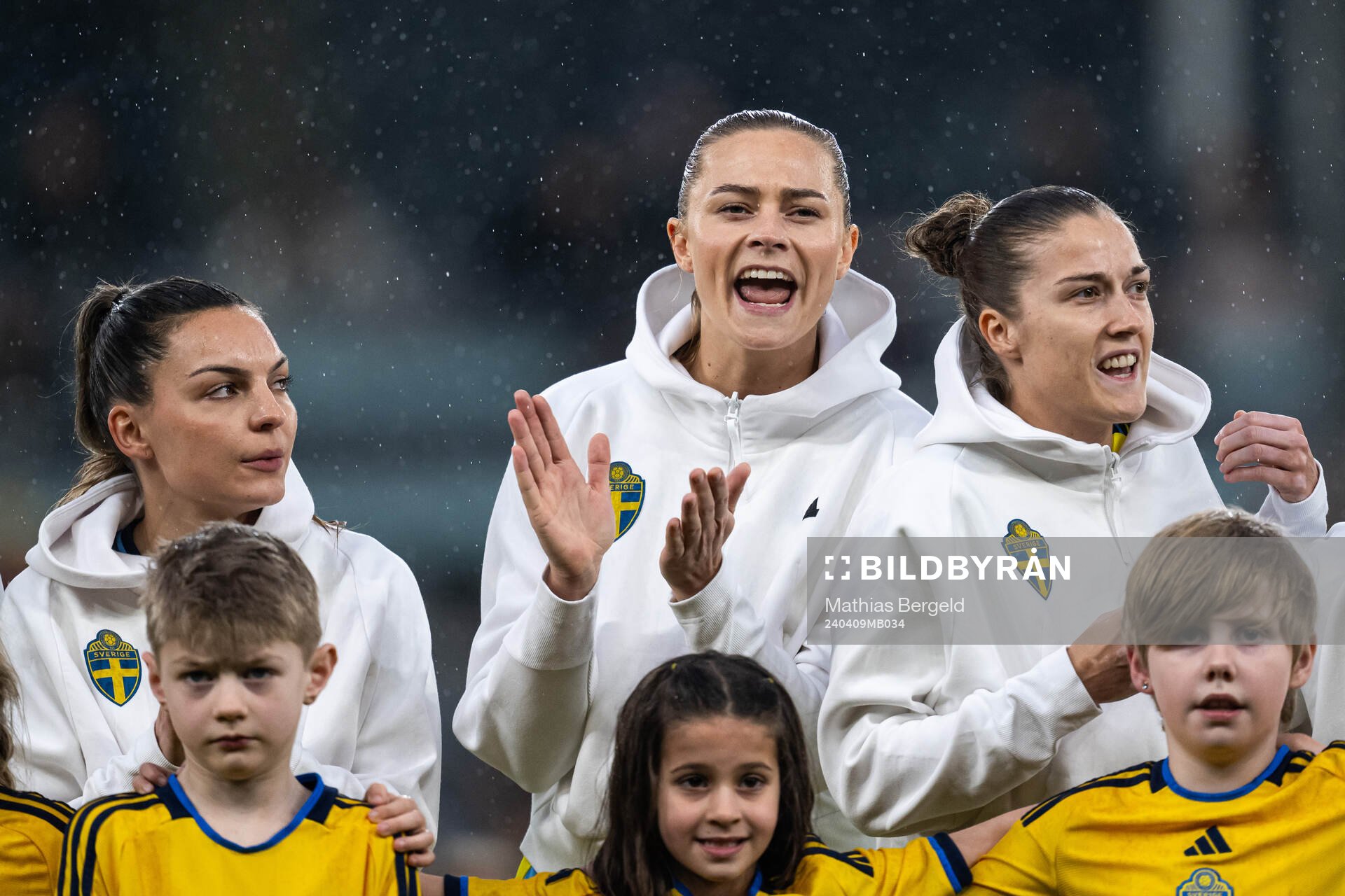 Fridolina Rolfö and Filippa Angeldahl of Sweden