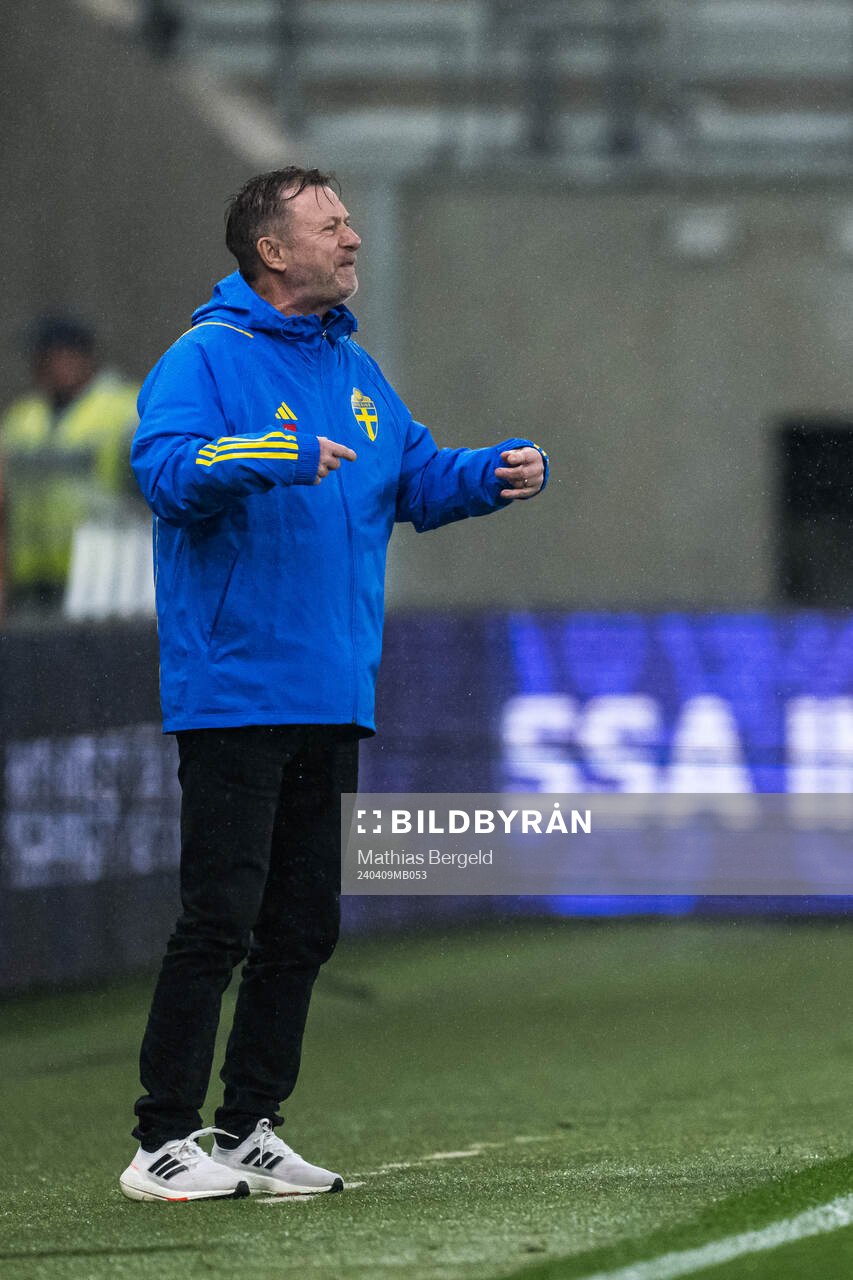 Head coach Peter Gerhardsson of Sweden