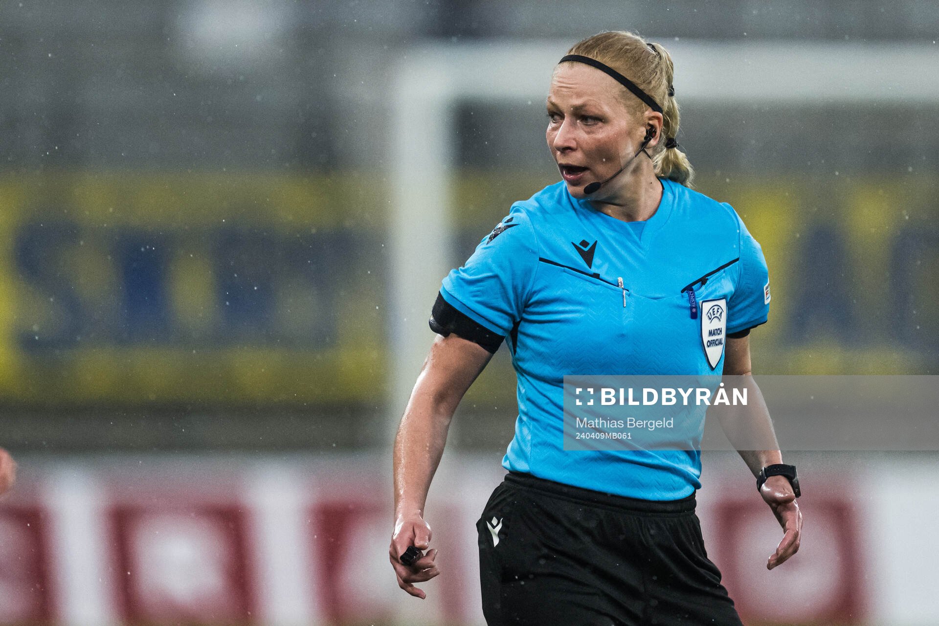 Referee Ewa Augustyn during the UEFA Women's Euro Qualifier football match between Sweden and France on April 9, 2024 in Gothenburg.