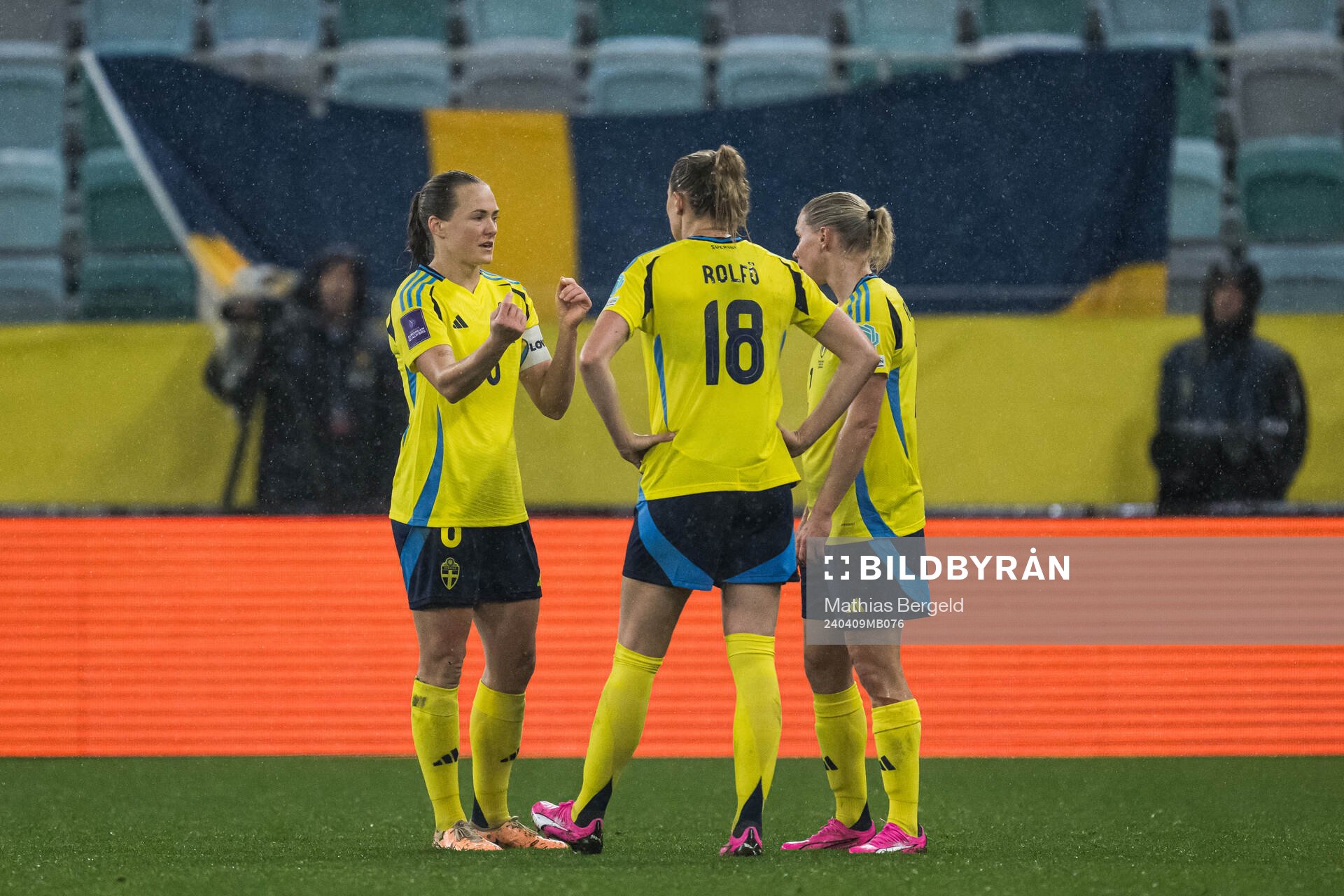 Magdalena Eriksson, Fridolina Rolfö, and Jonna Andersson