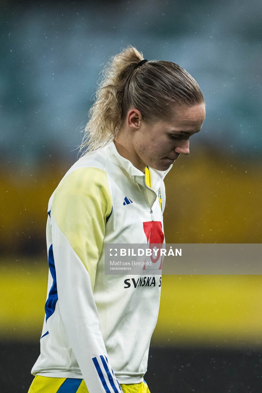 Hanna Lundkvist of Sweden looks dejected