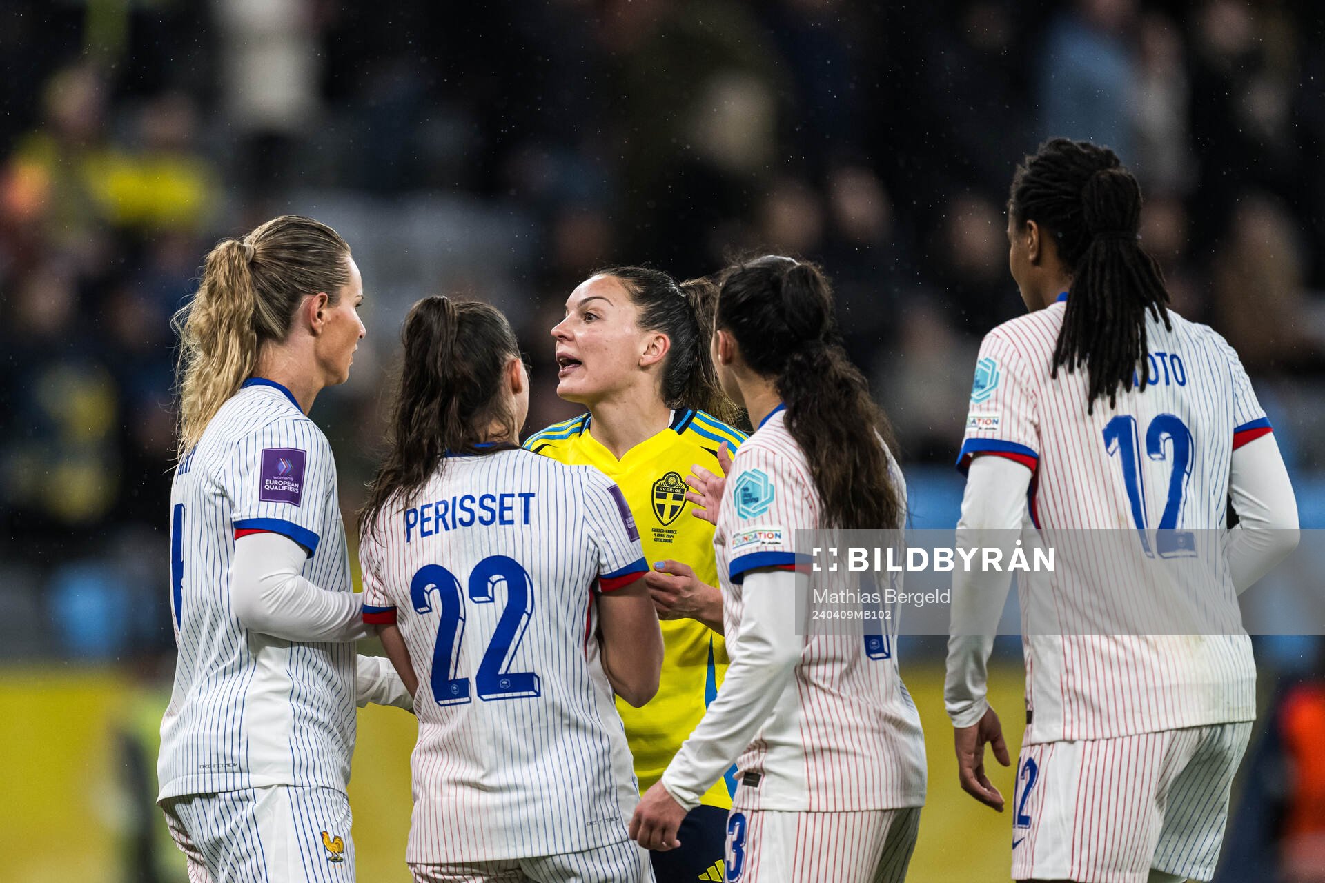 Johanna Rytting Kaneryd of Sweden and Eve Périsset of