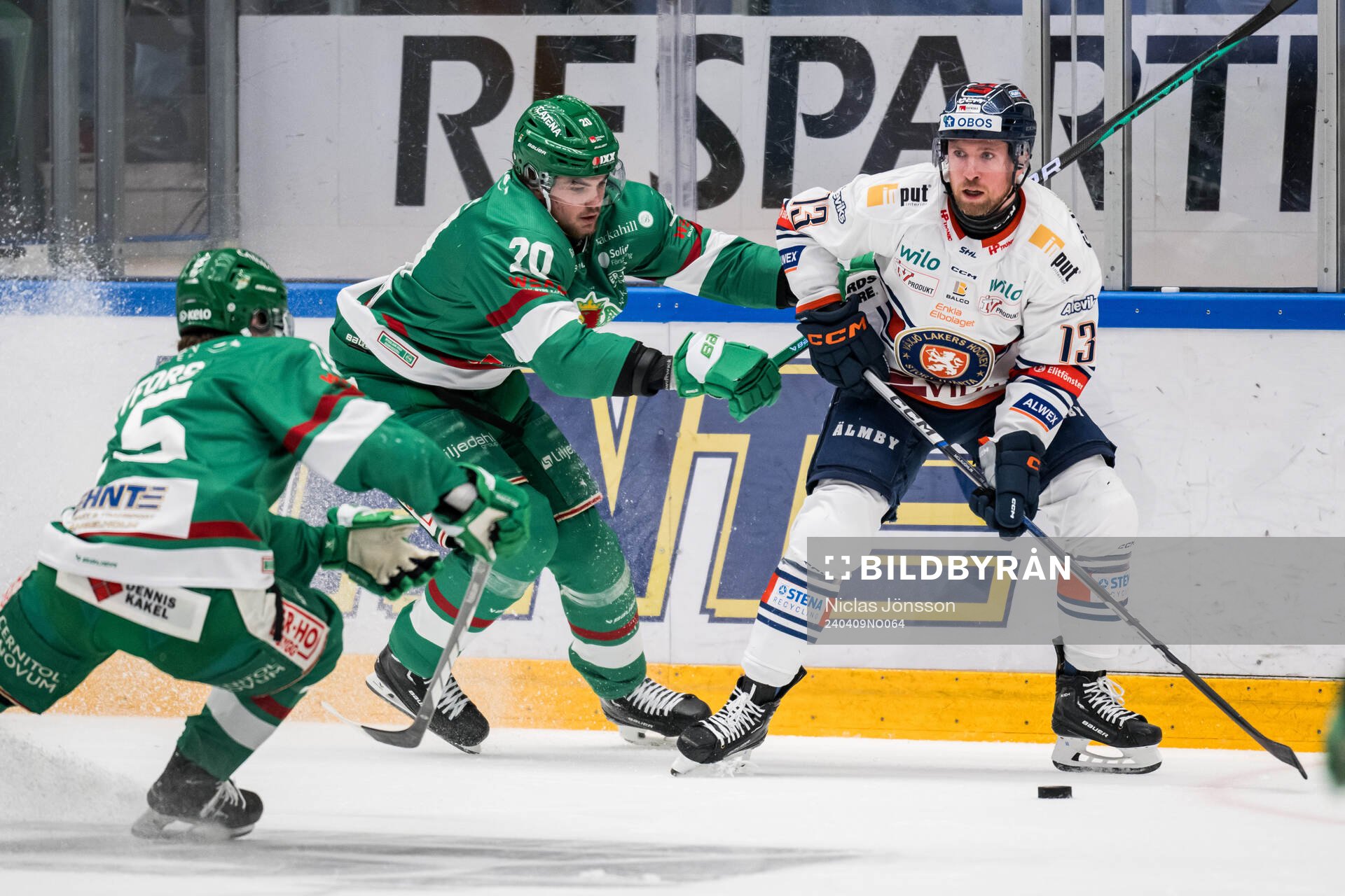 Rögles Lian Bichsel och Växjös Dylan McLaughlin
