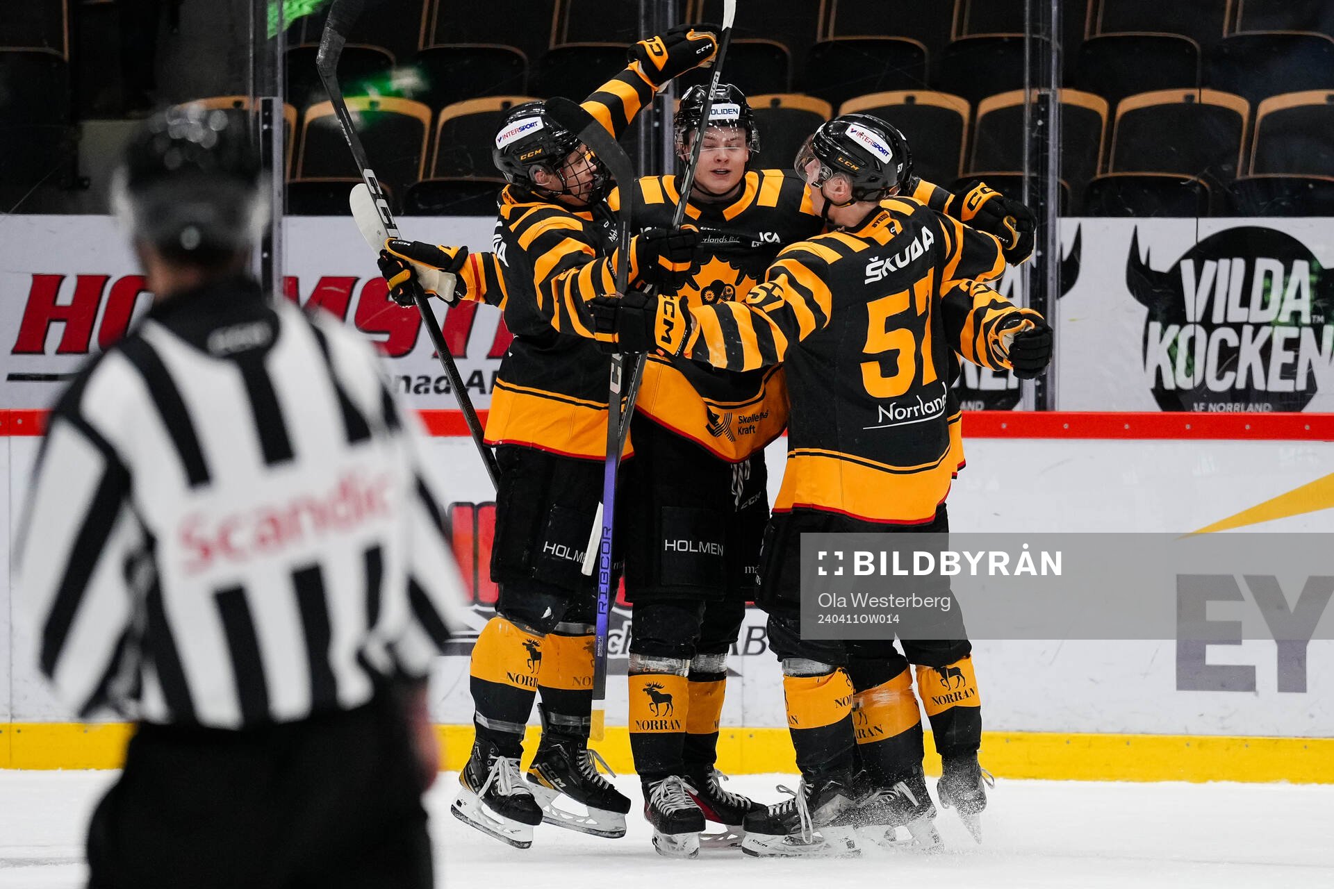 Skellefteås Leo Bergström och Leo Sundqvist jublar