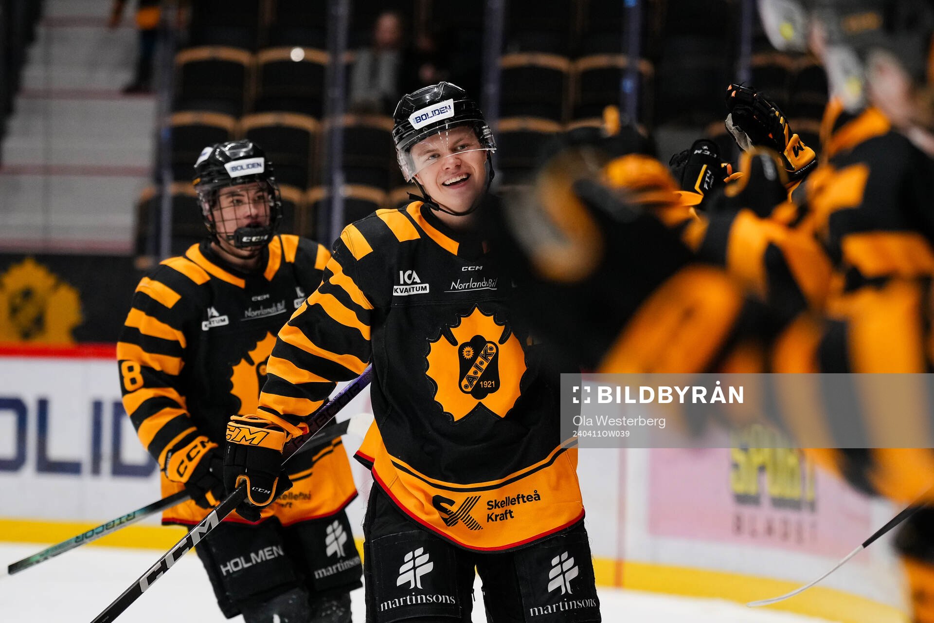 Skellefteås Oskar Vuollet gör 2-1 på Örebros målvakt