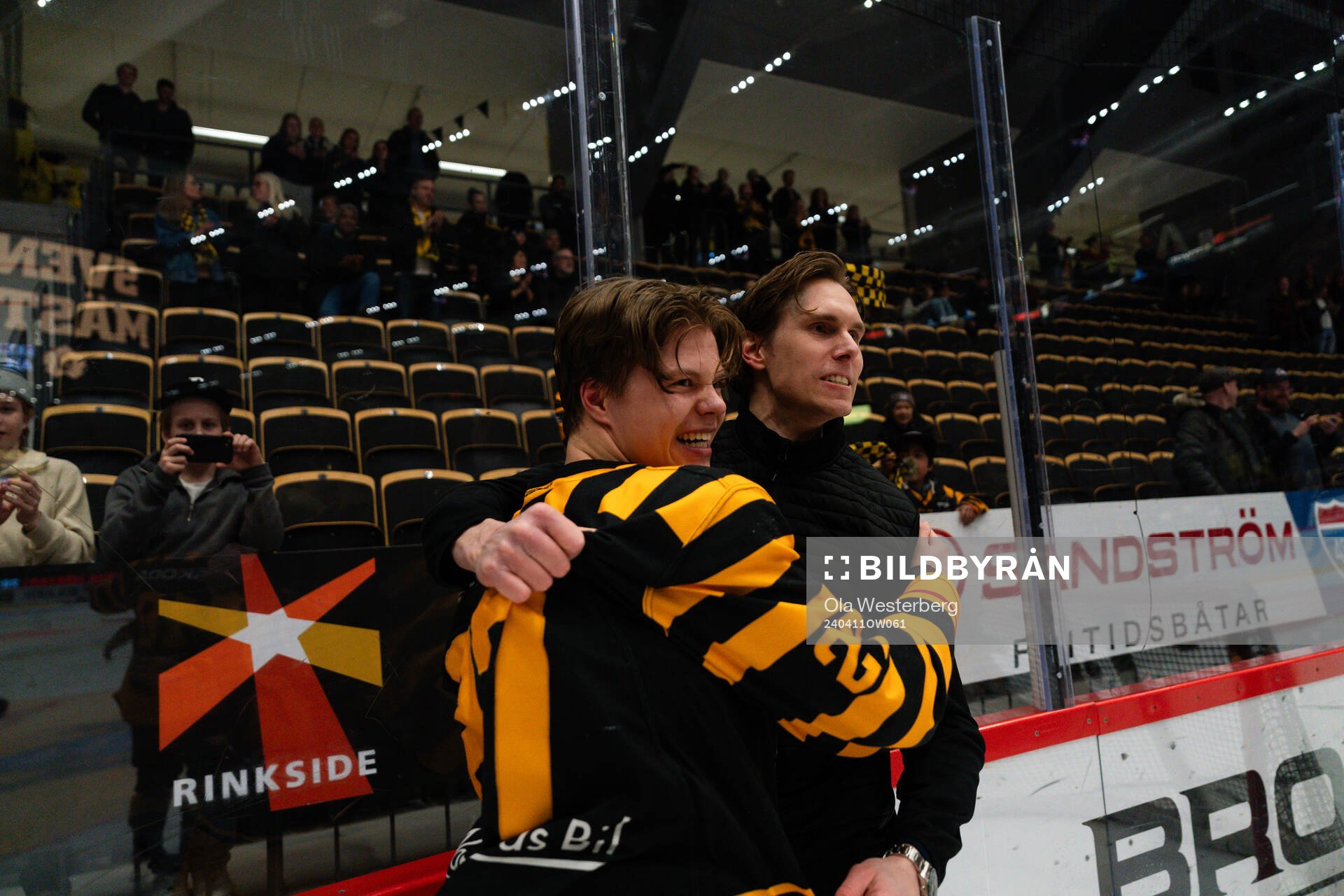 Skellefteås Oskar Vuollet och tränare Joel Rönnmark